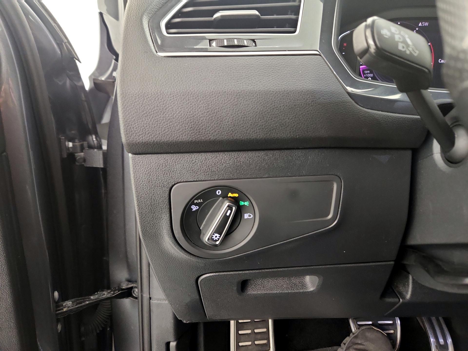 Thumbnail: 2024 Volkswagen Tiguan - 13