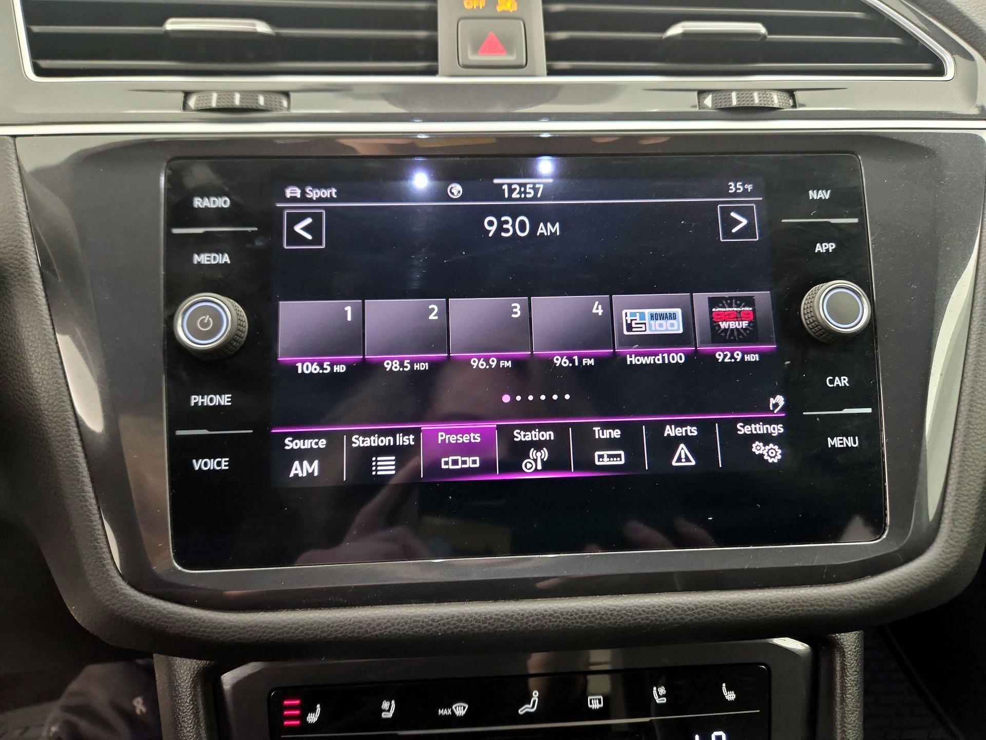 Thumbnail: 2024 Volkswagen Tiguan - 16