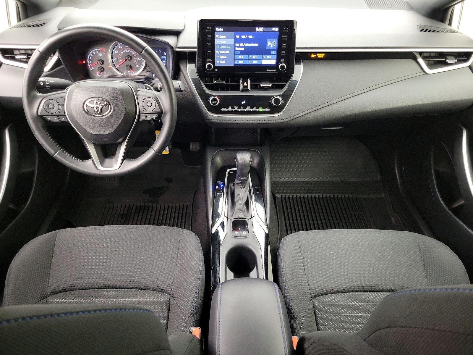 2022 Toyota Corolla SE - Photo 10