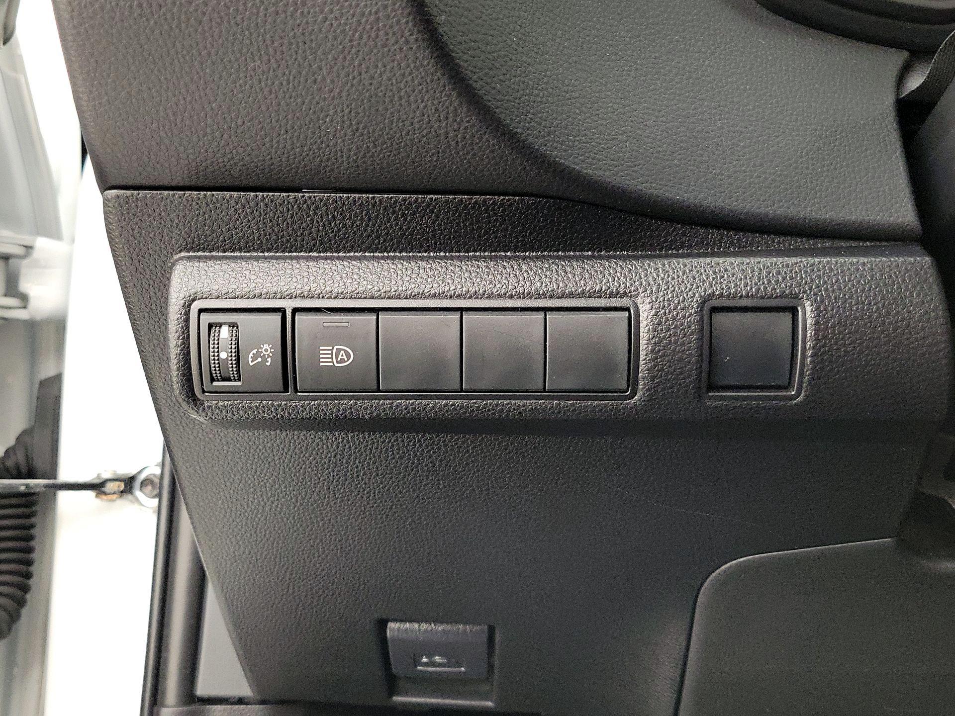 Thumbnail: 2022 Toyota Corolla - 13