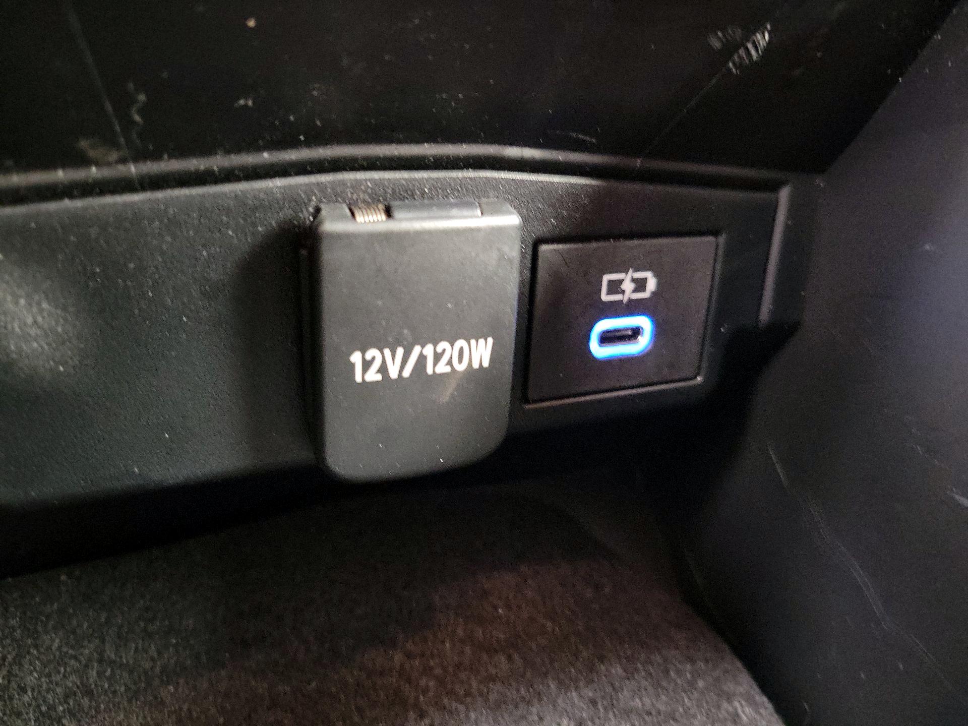 Thumbnail: 2022 Toyota Corolla - 18