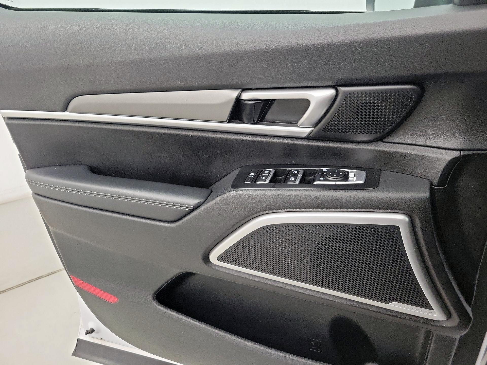 Thumbnail: 2022 Kia Telluride - 12
