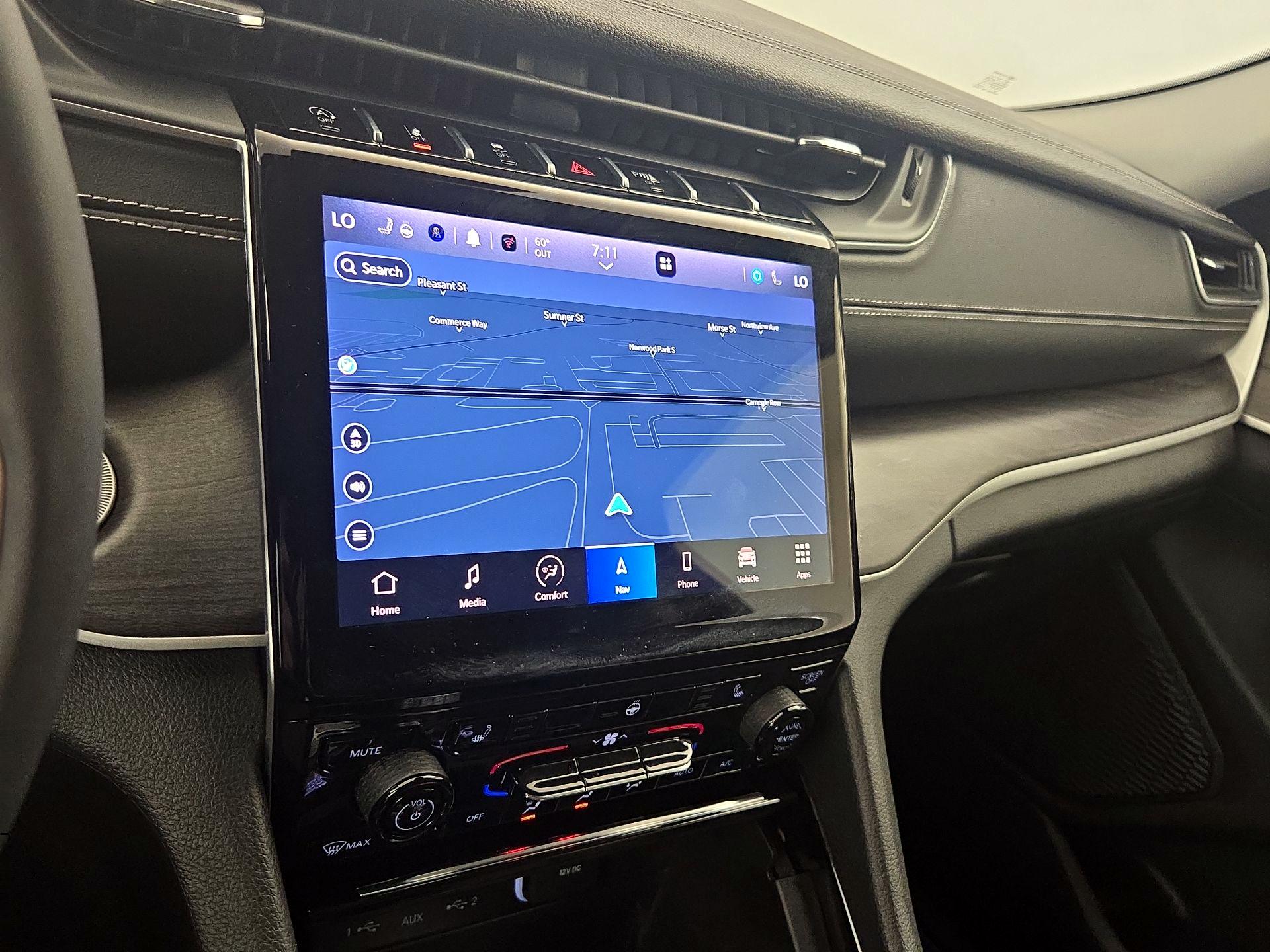 Thumbnail: 2023 Jeep Grand Cherokee - 14