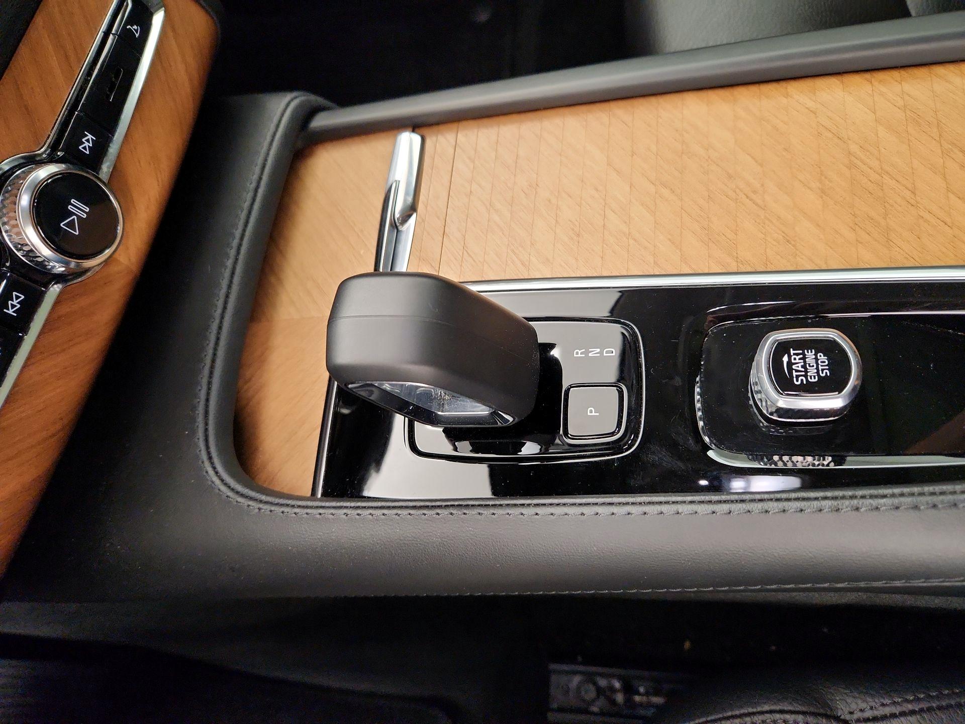 Thumbnail: 2023 Volvo XC90 - 16