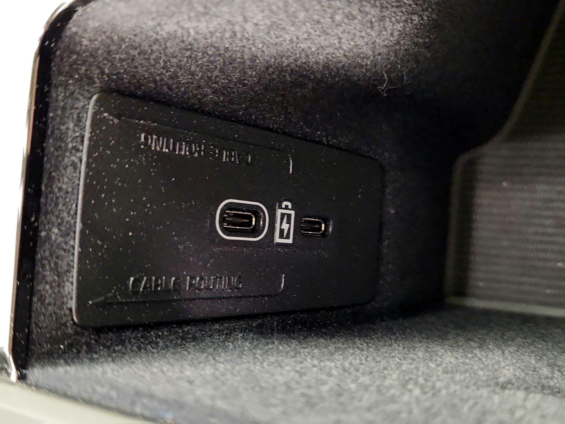 Thumbnail: 2023 Volvo XC90 - 17