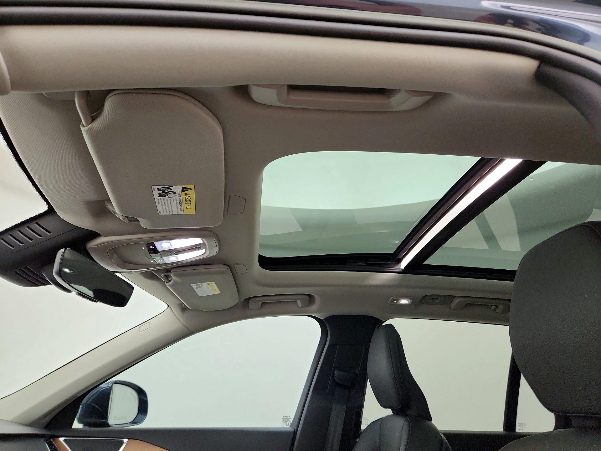 Thumbnail: 2023 Volvo XC90 - 18