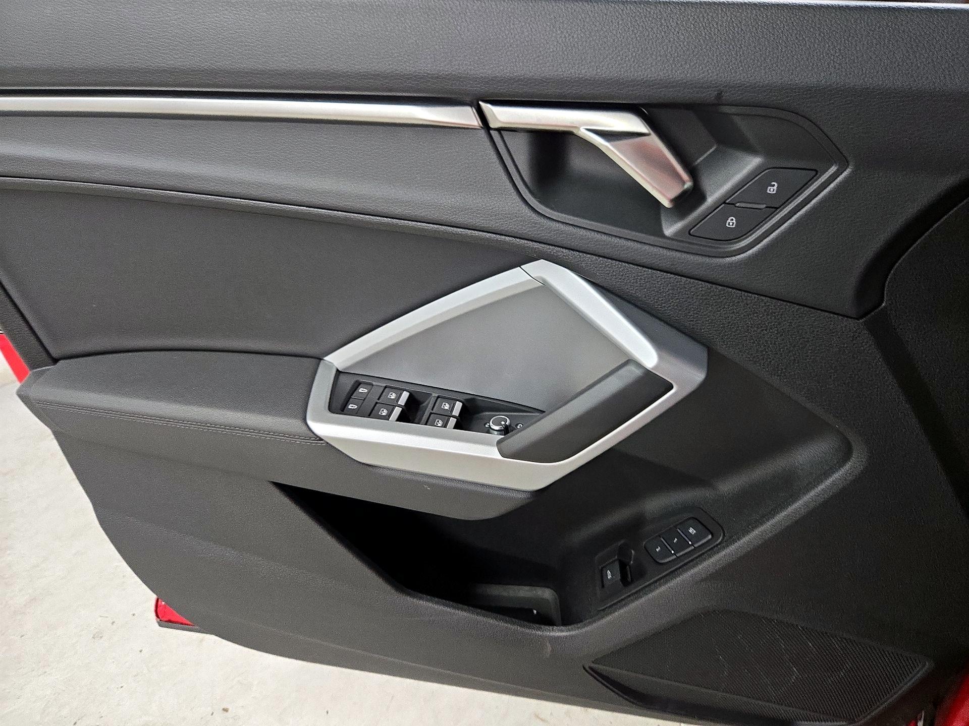 Thumbnail: 2024 Audi Q3 - 12