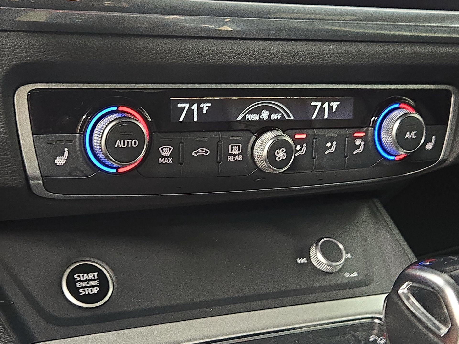 Thumbnail: 2024 Audi Q3 - 16