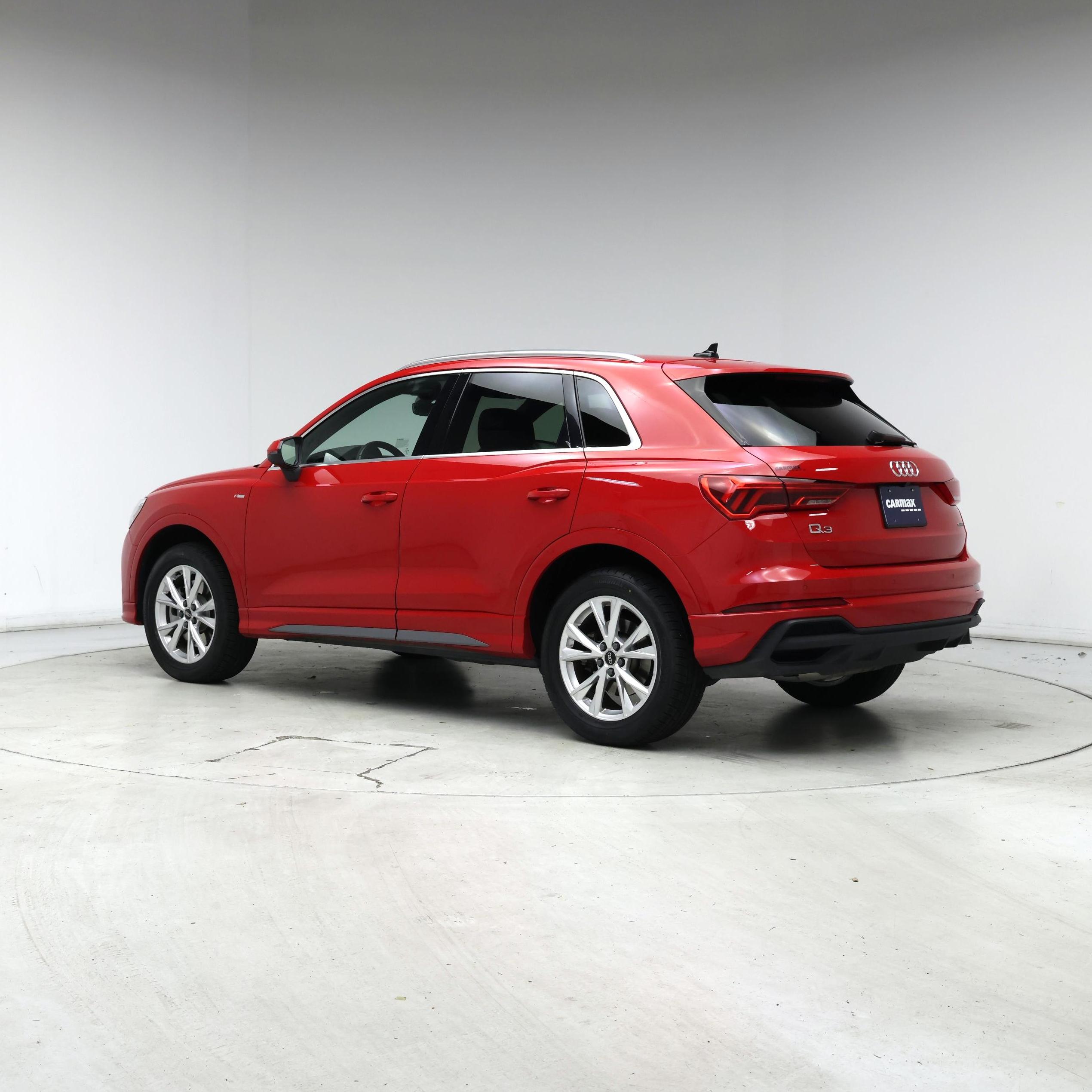 Thumbnail: 2024 Audi Q3 - 2