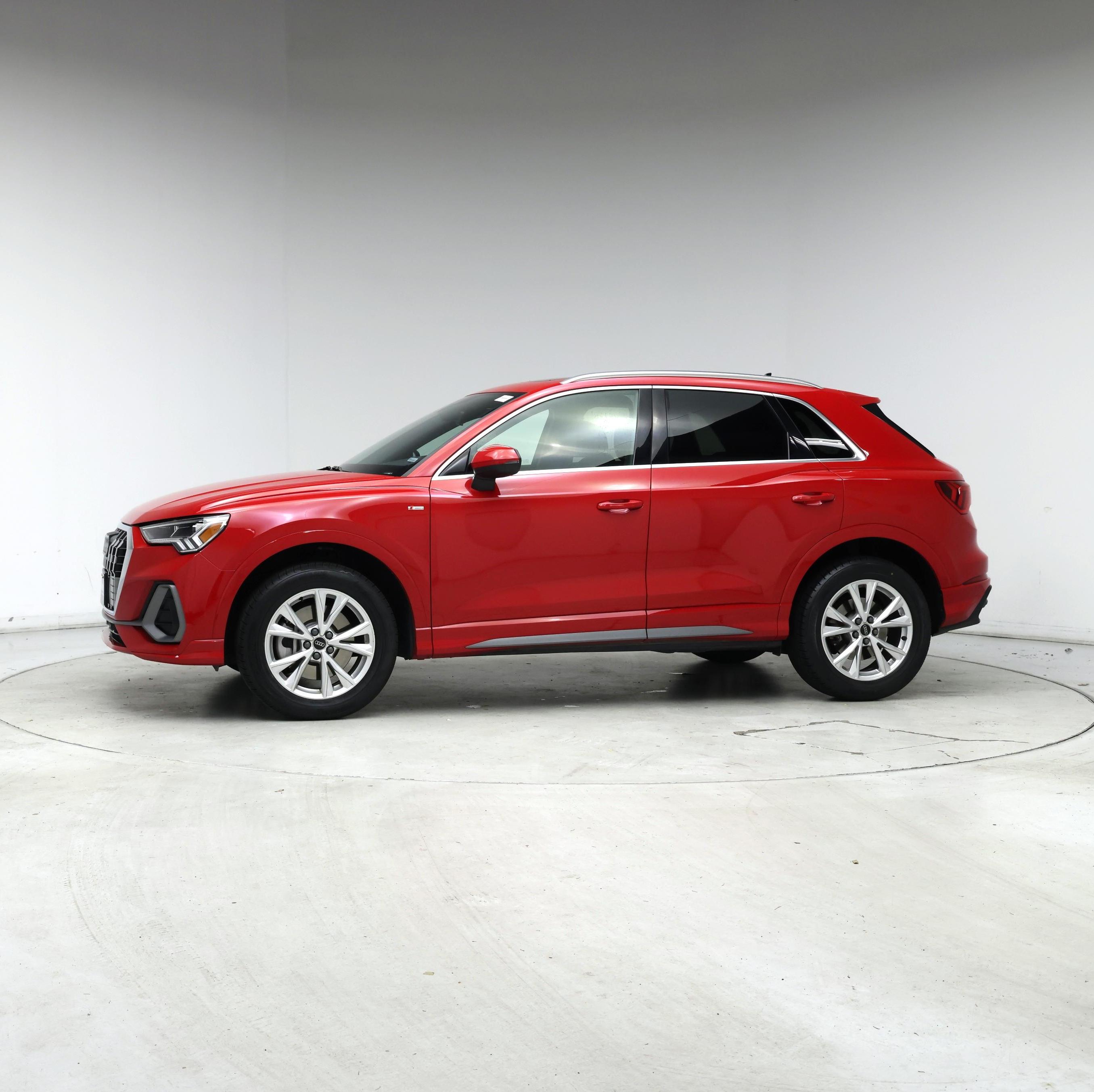 Thumbnail: 2024 Audi Q3 - 3