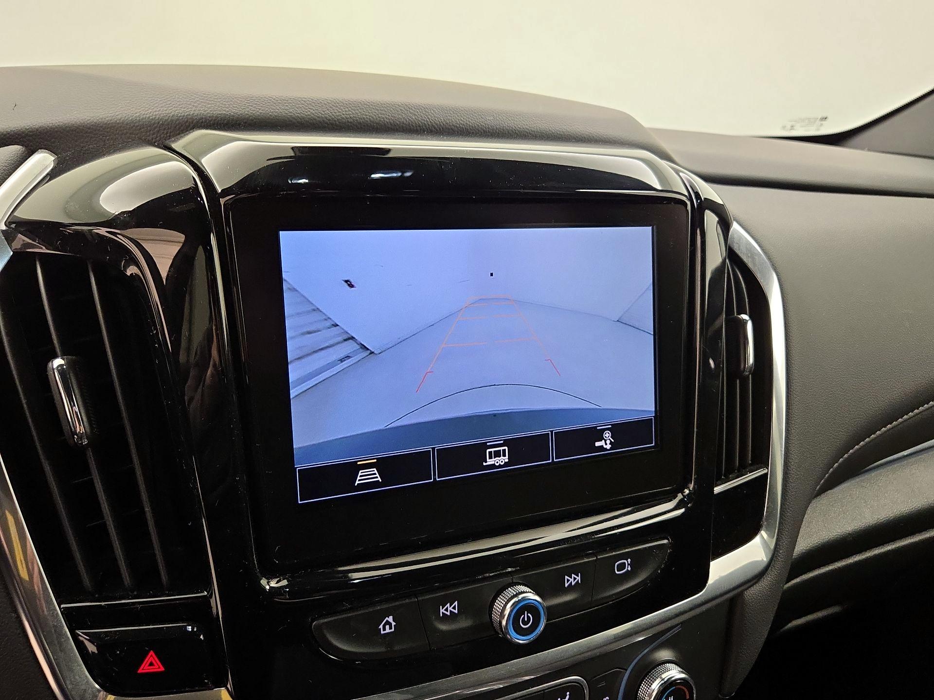 Thumbnail: 2023 Chevrolet Traverse - 14