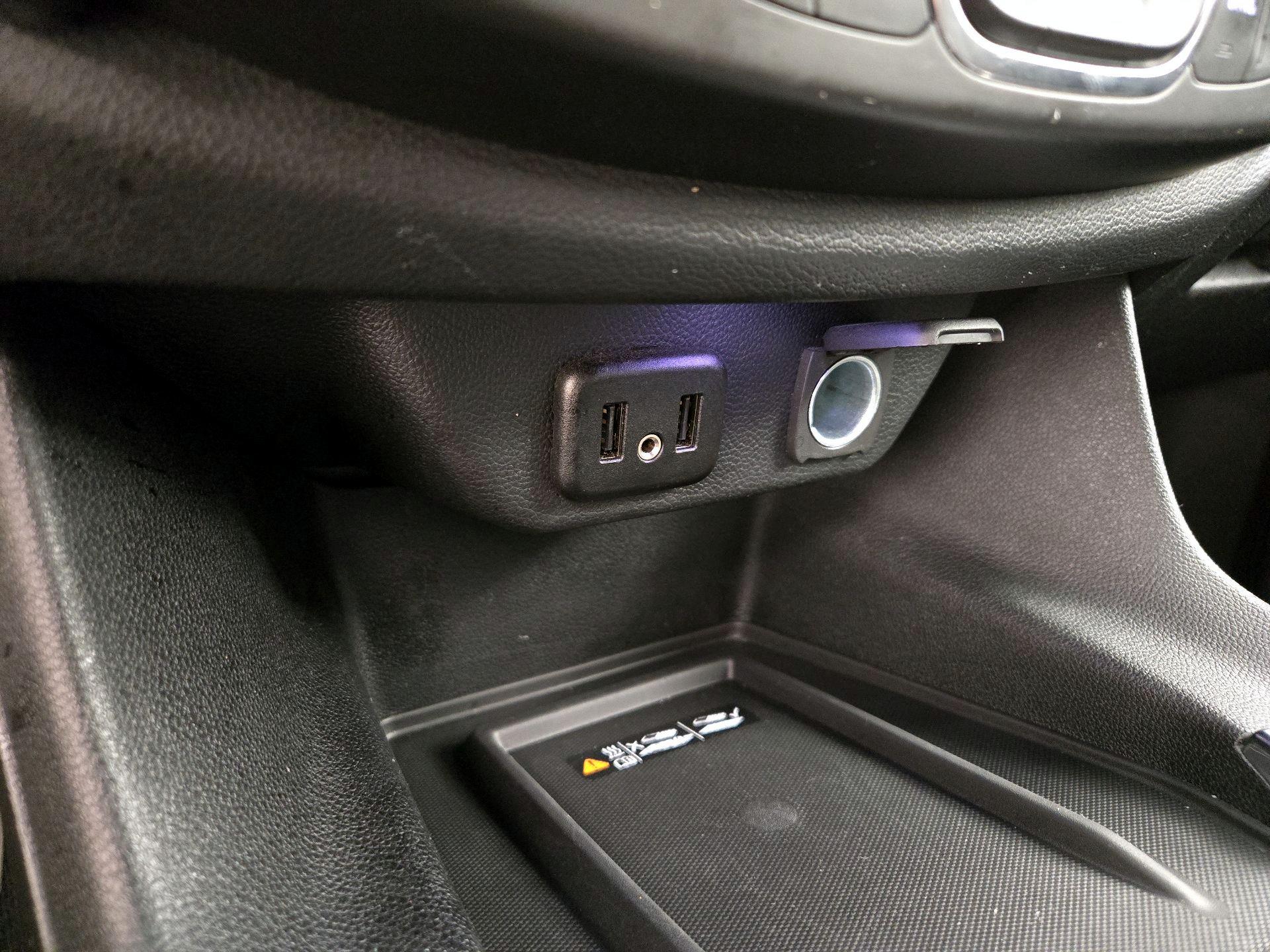 Thumbnail: 2023 Chevrolet Traverse - 18