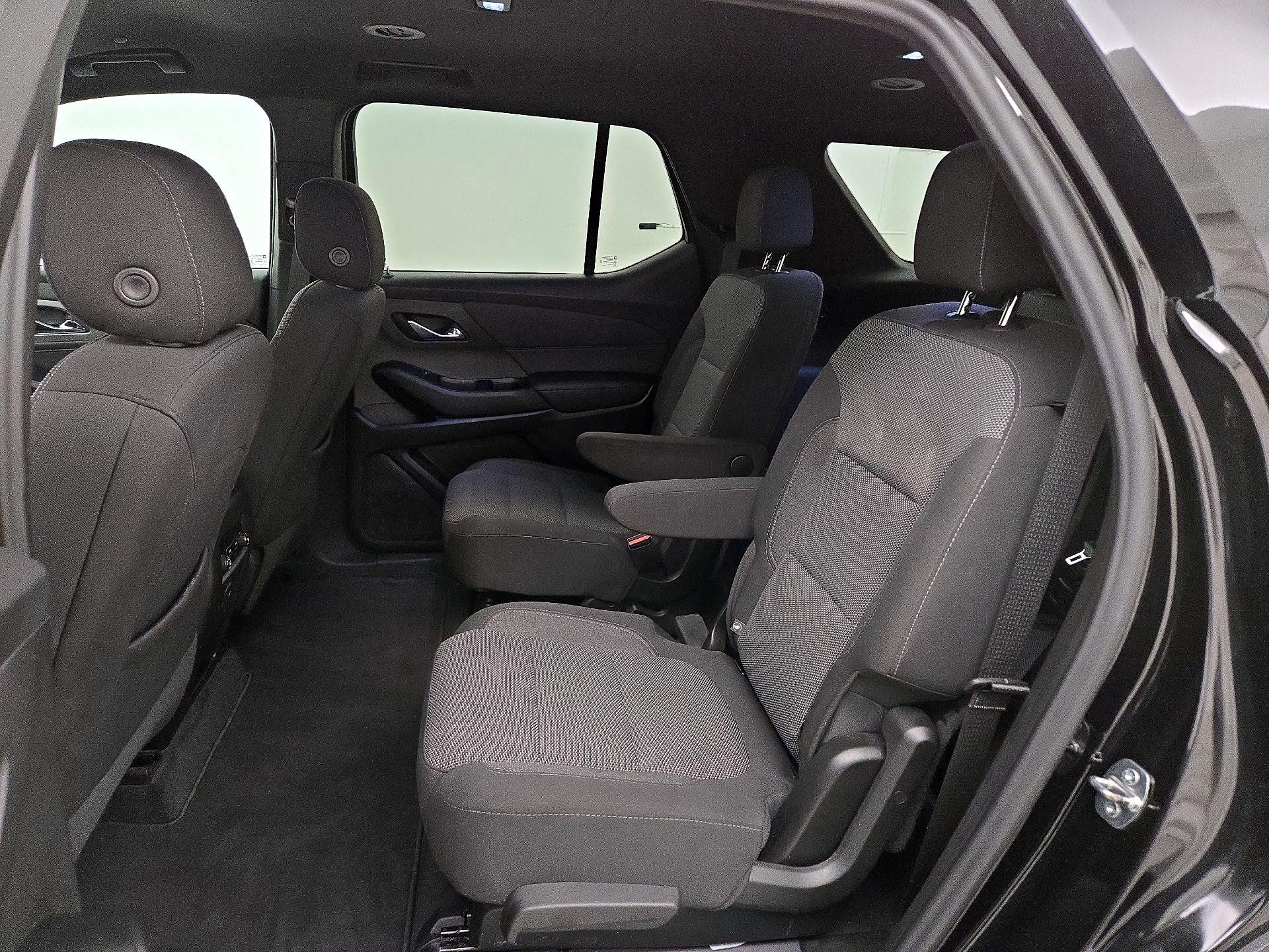 Thumbnail: 2023 Chevrolet Traverse - 19