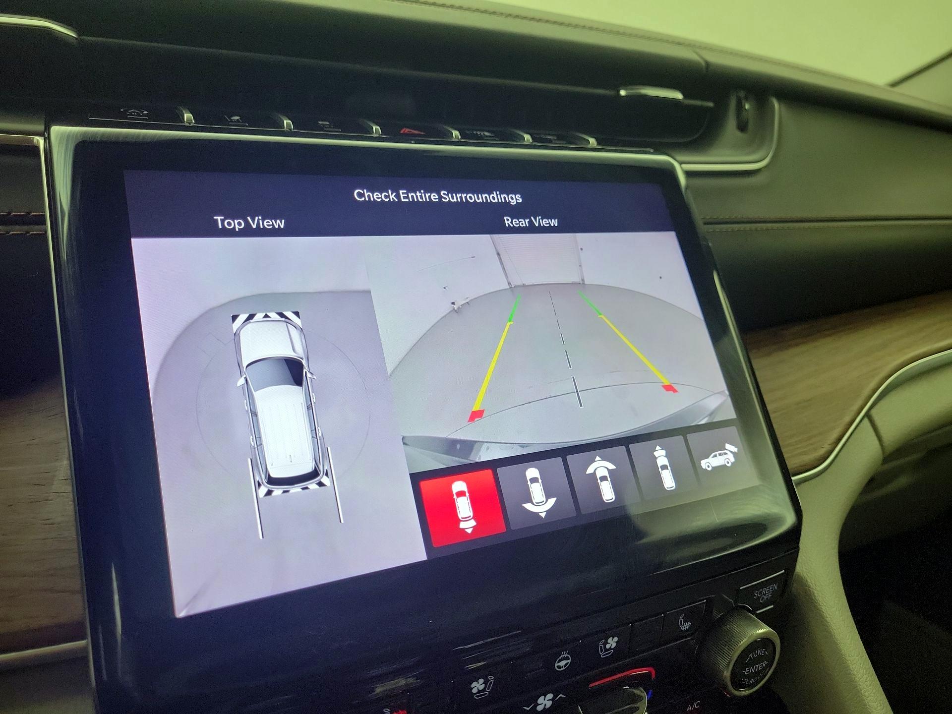 Thumbnail: 2022 Jeep Grand Cherokee - 15