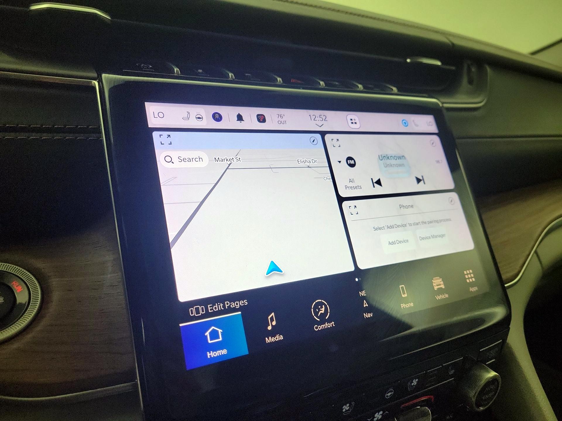 Thumbnail: 2022 Jeep Grand Cherokee - 16