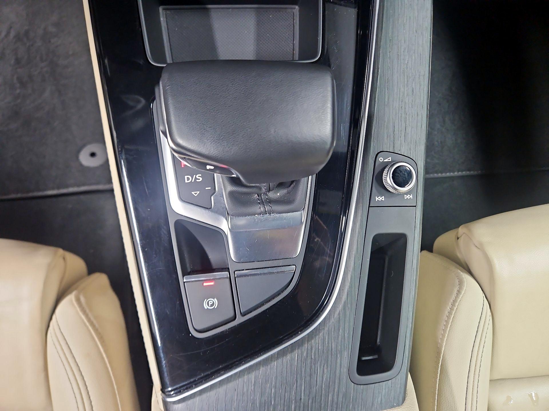 Thumbnail: 2024 Audi A4 - 17