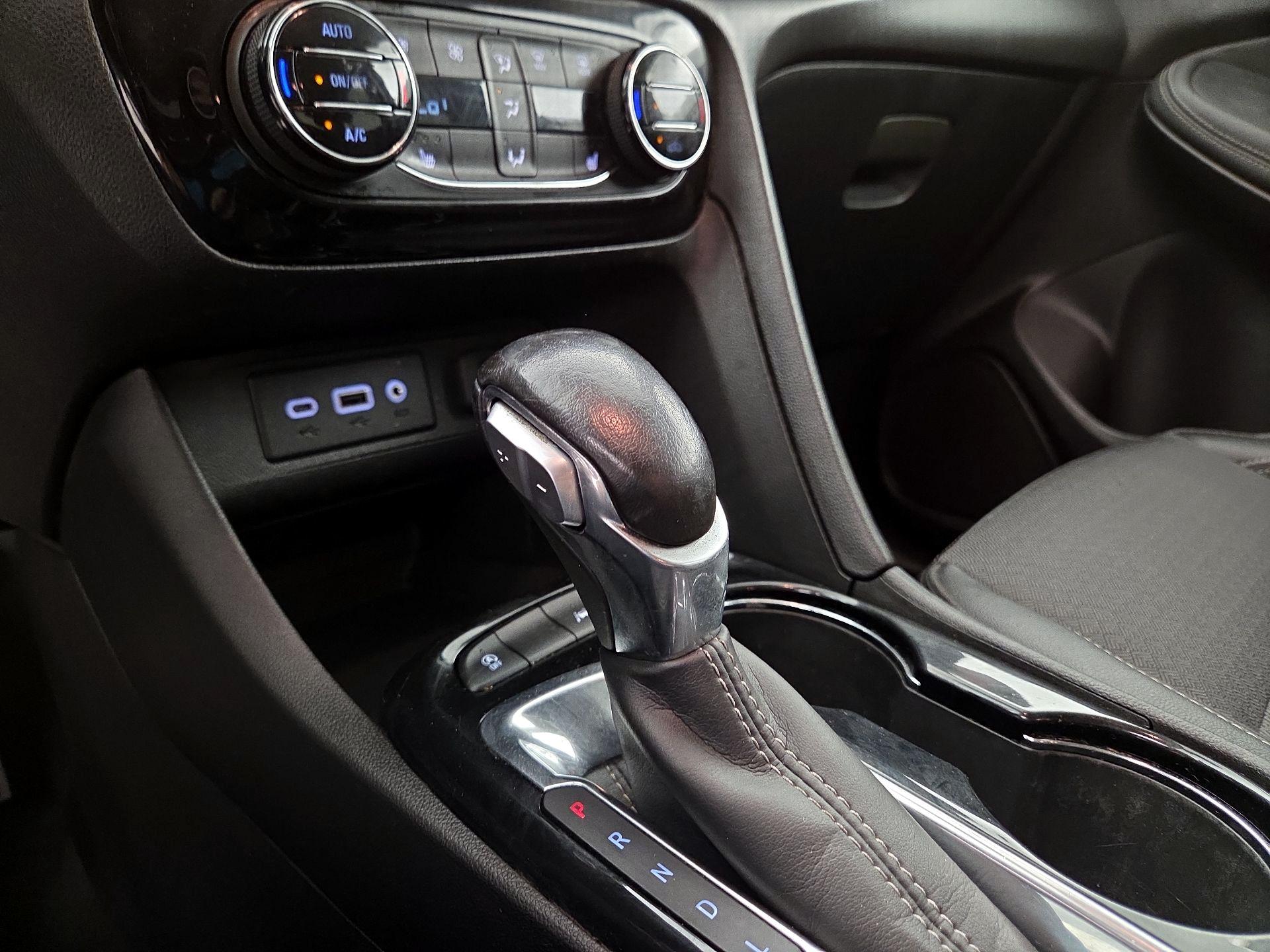 Thumbnail: 2021 Buick Encore GX - 17