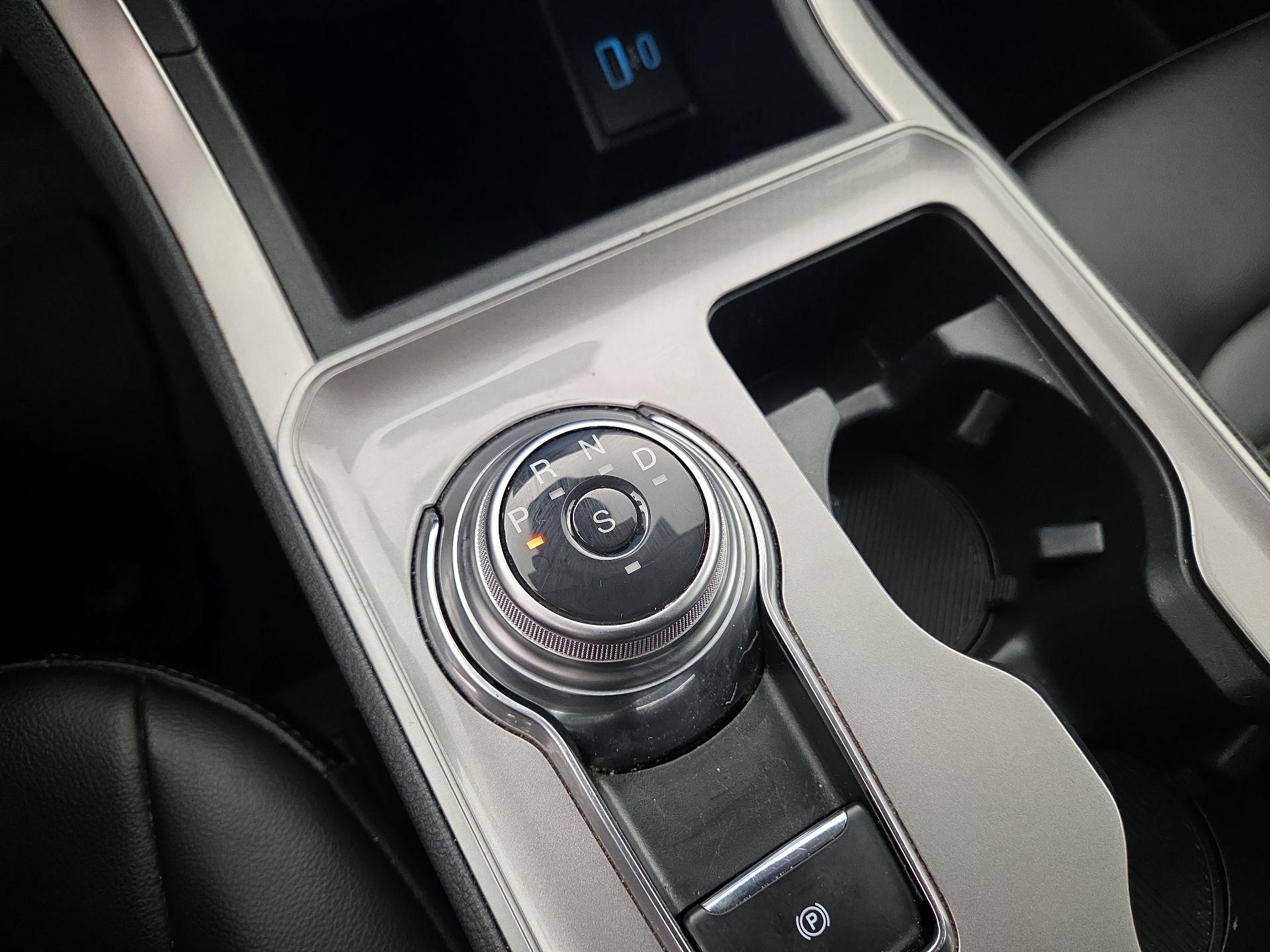 Thumbnail: 2024 Ford Edge - 17