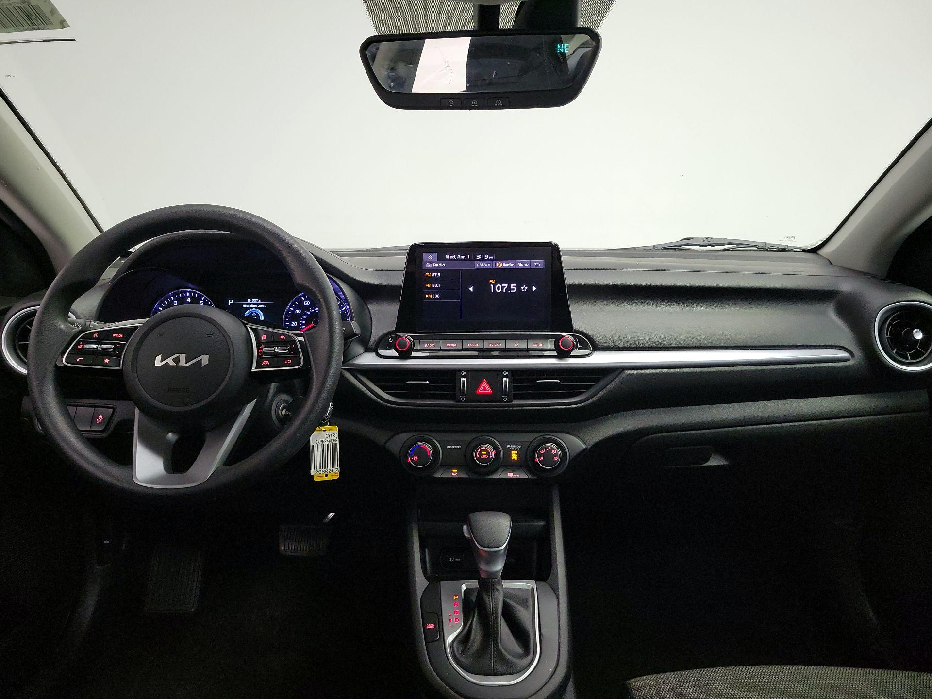 Thumbnail: 2023 Kia Forte - 9