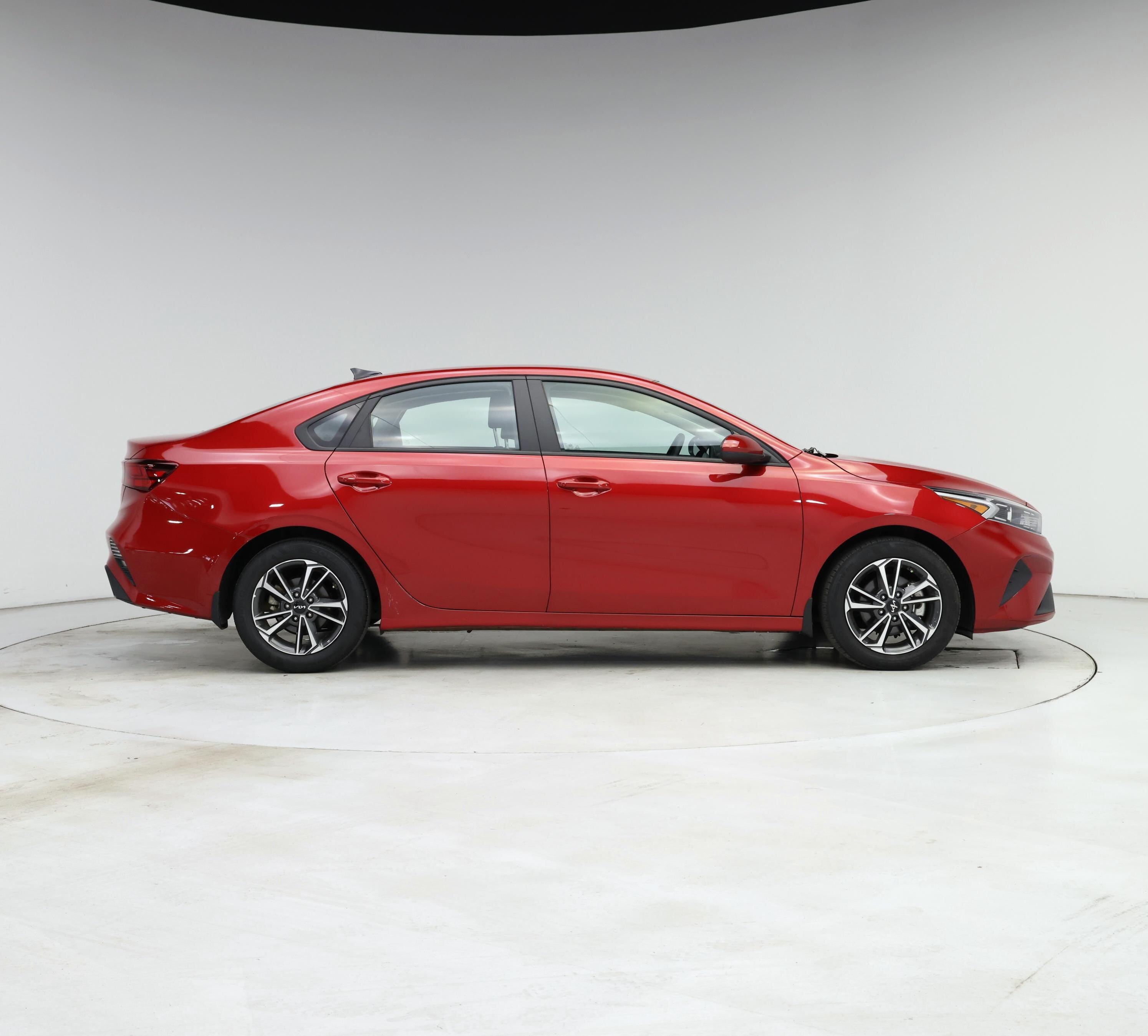 Thumbnail: 2023 Kia Forte - 7