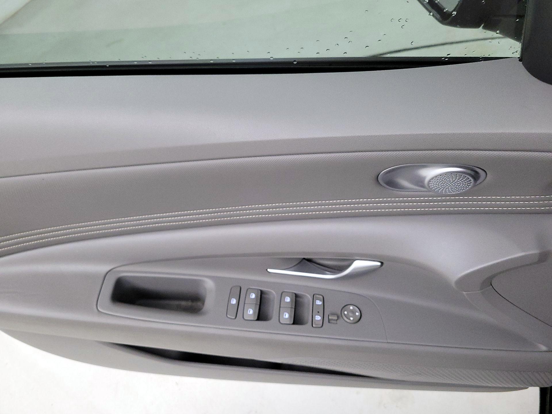 Thumbnail: 2023 Hyundai Elantra - 12