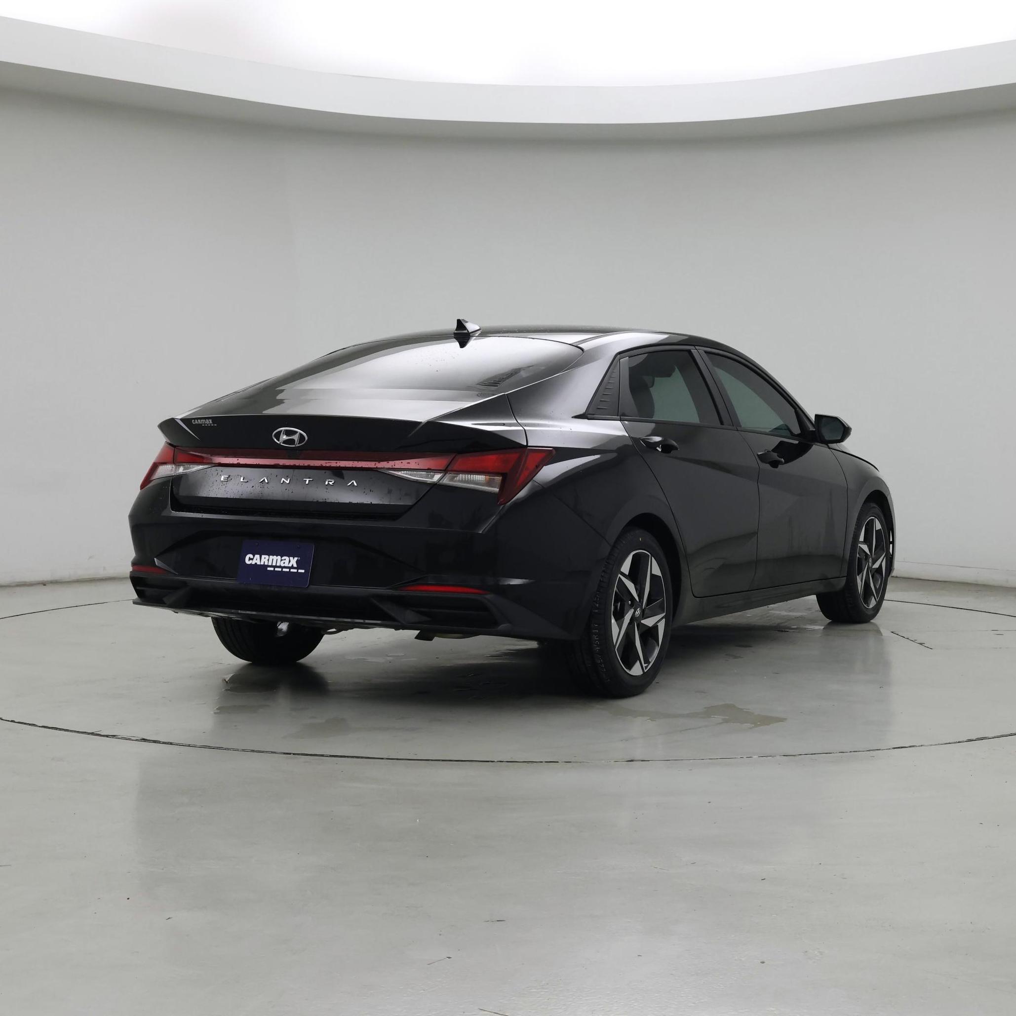 Thumbnail: 2023 Hyundai Elantra - 8