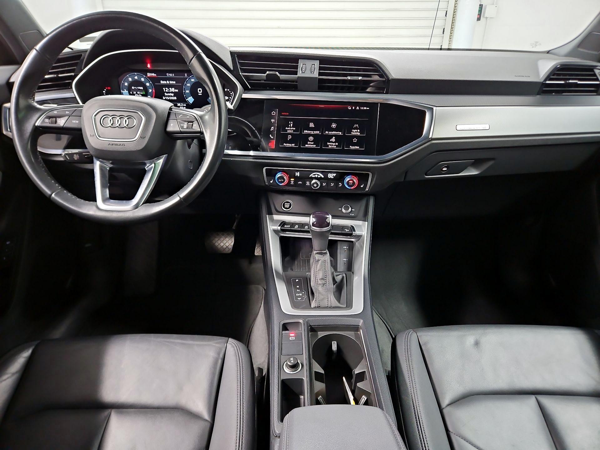 Thumbnail: 2024 Audi Q3 - 9