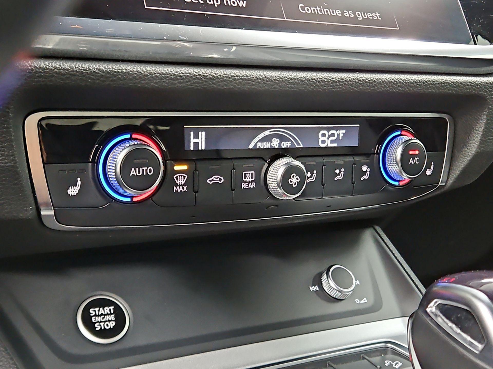 Thumbnail: 2024 Audi Q3 - 16