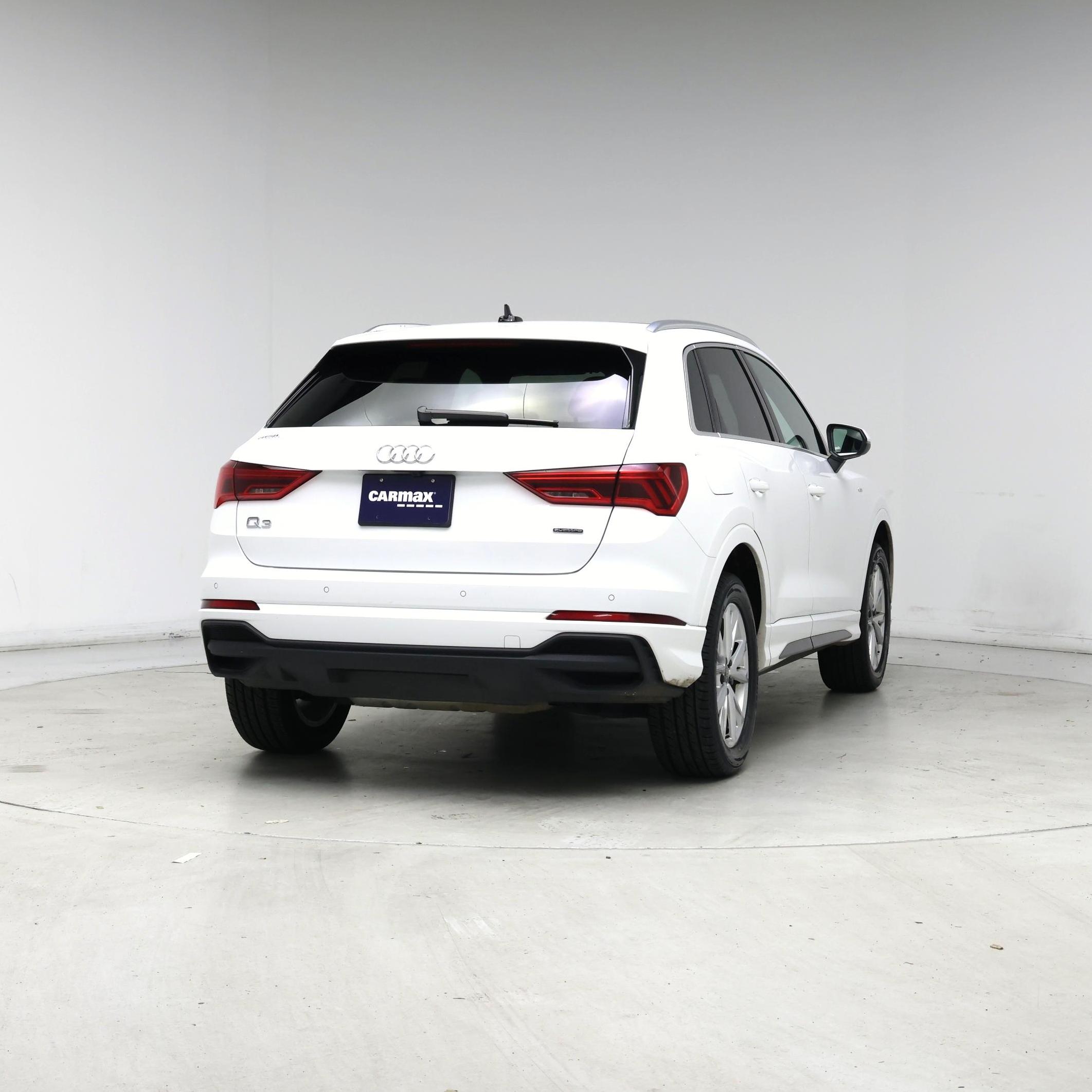 Thumbnail: 2024 Audi Q3 - 8