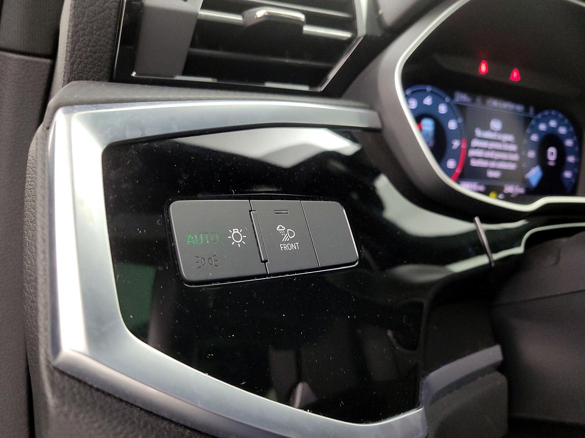 Thumbnail: 2022 Audi Q3 - 13