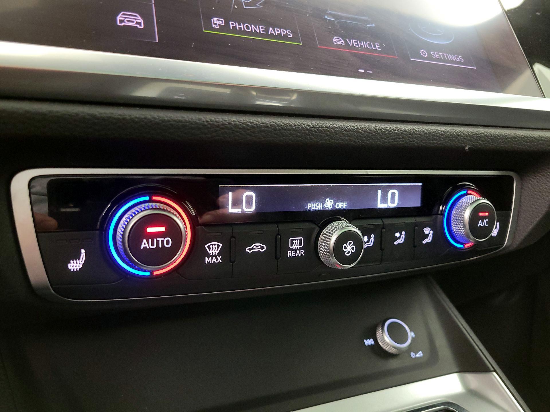 Thumbnail: 2022 Audi Q3 - 16