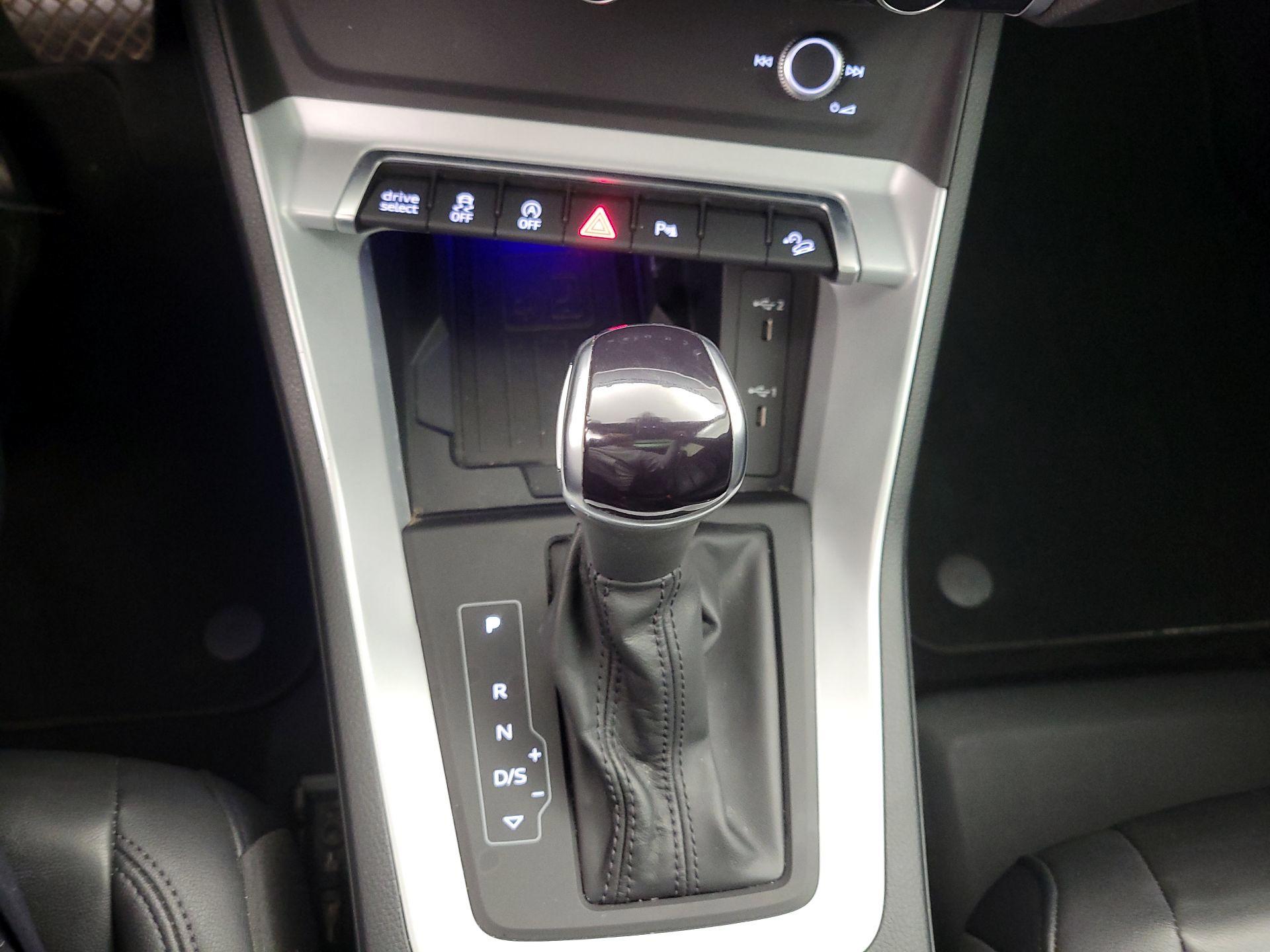 Thumbnail: 2022 Audi Q3 - 17