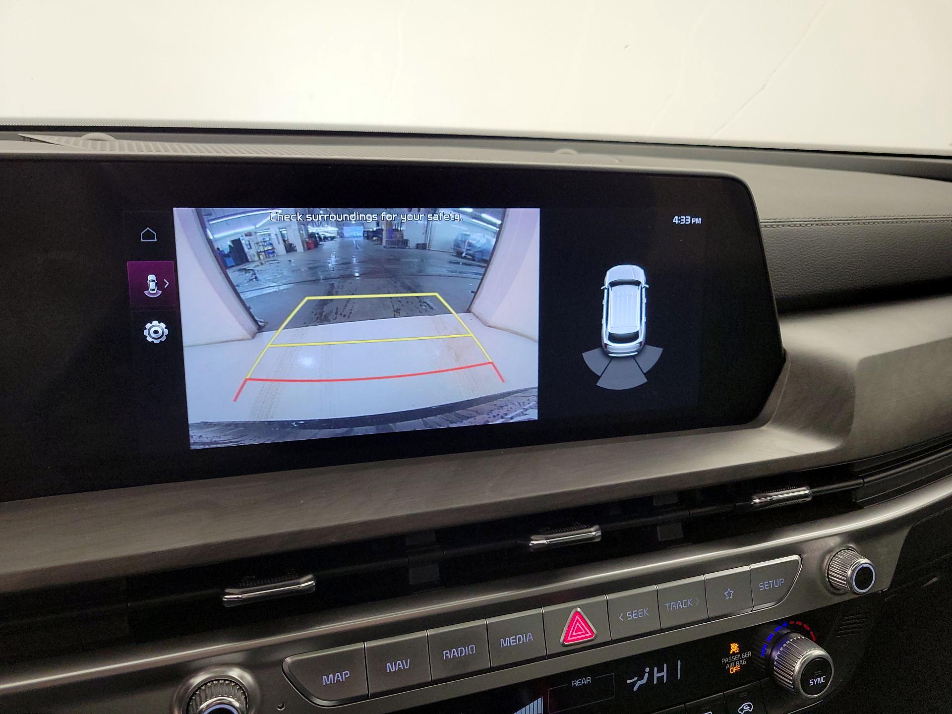 Thumbnail: 2023 Kia Telluride - 15