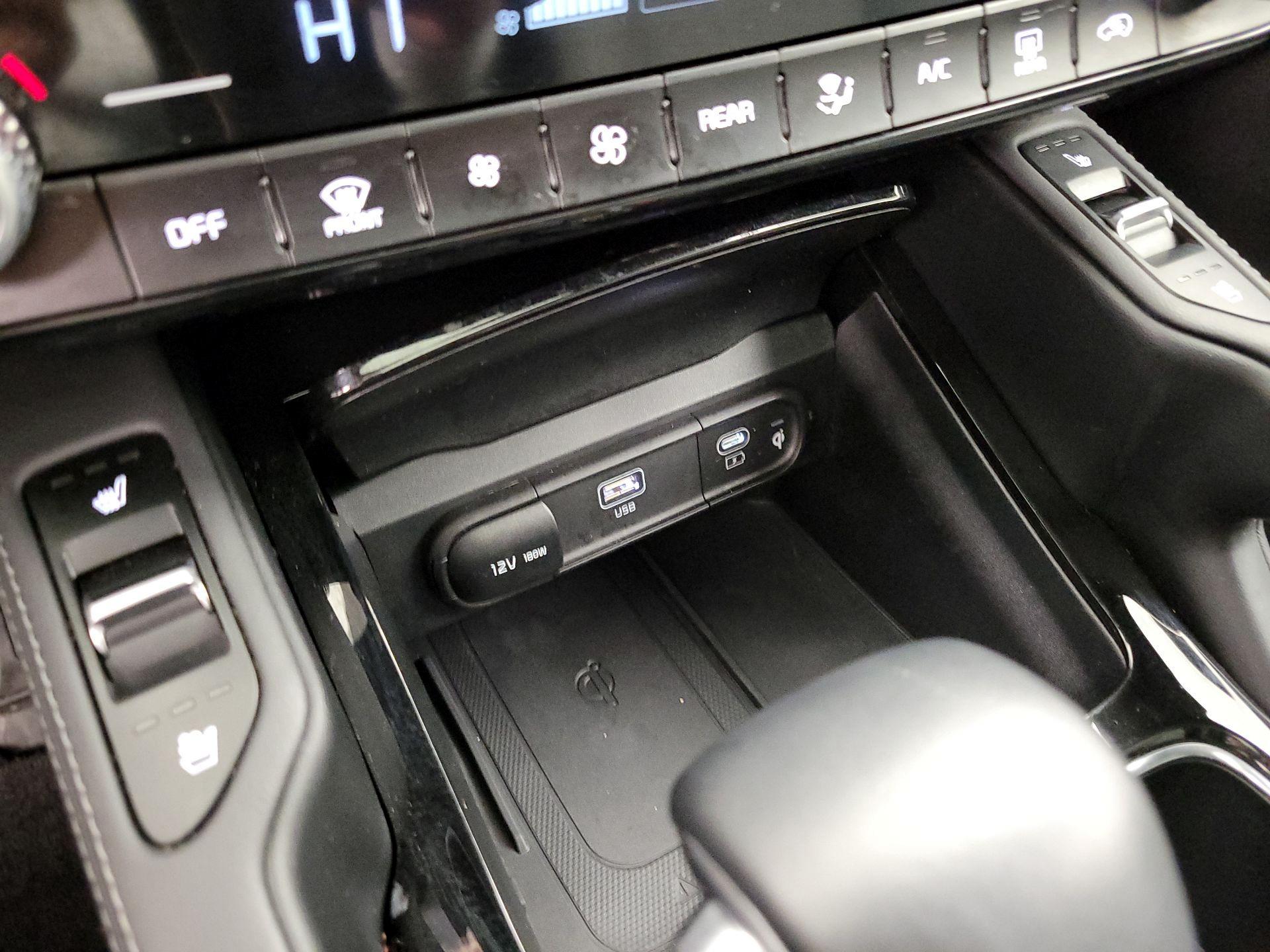 Thumbnail: 2023 Kia Telluride - 19