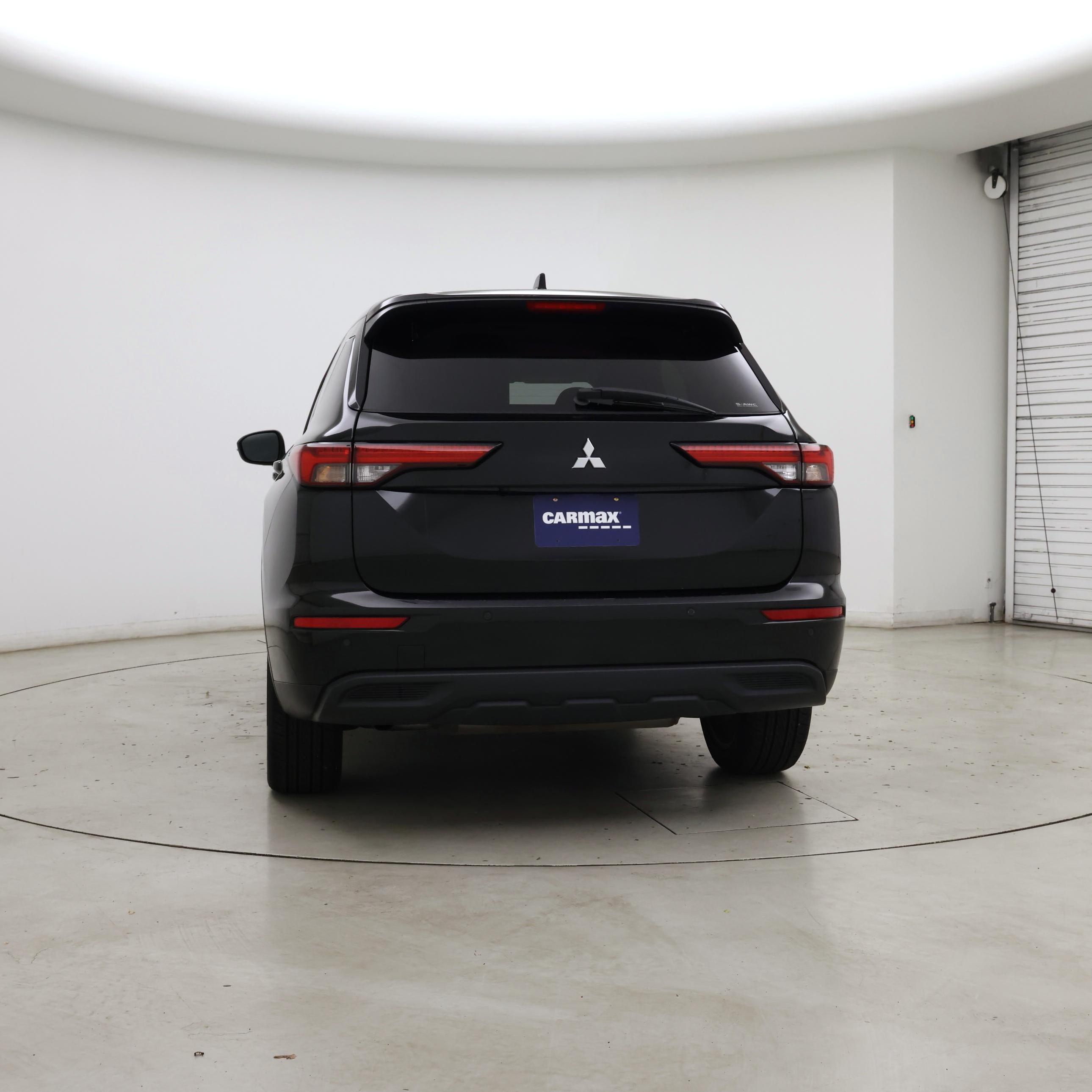 Thumbnail: 2022 Mitsubishi Outlander - 6