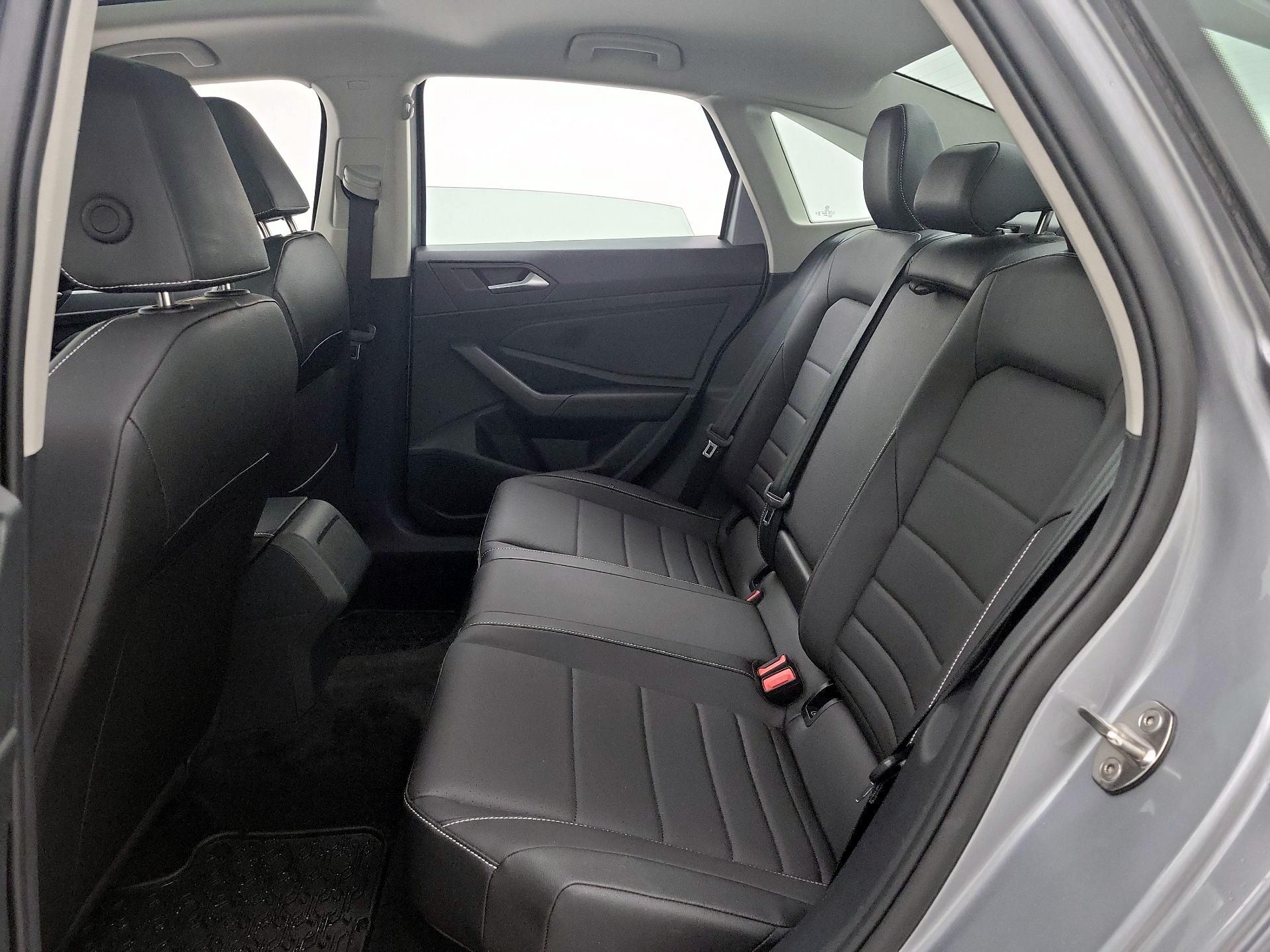 Thumbnail: 2023 Volkswagen Jetta - 20