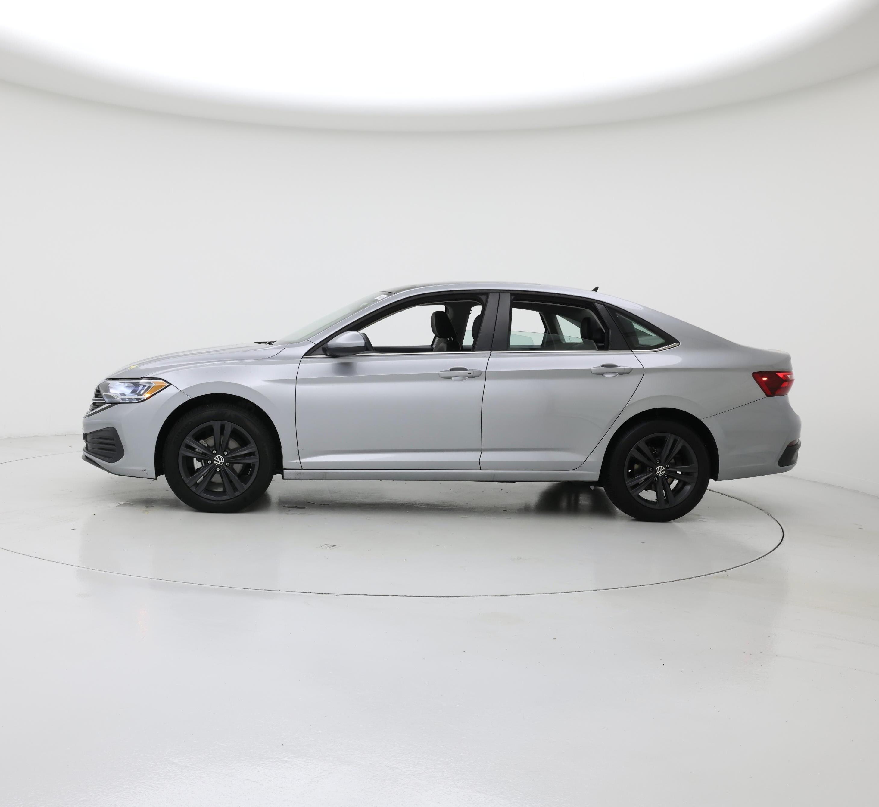 Thumbnail: 2023 Volkswagen Jetta - 3