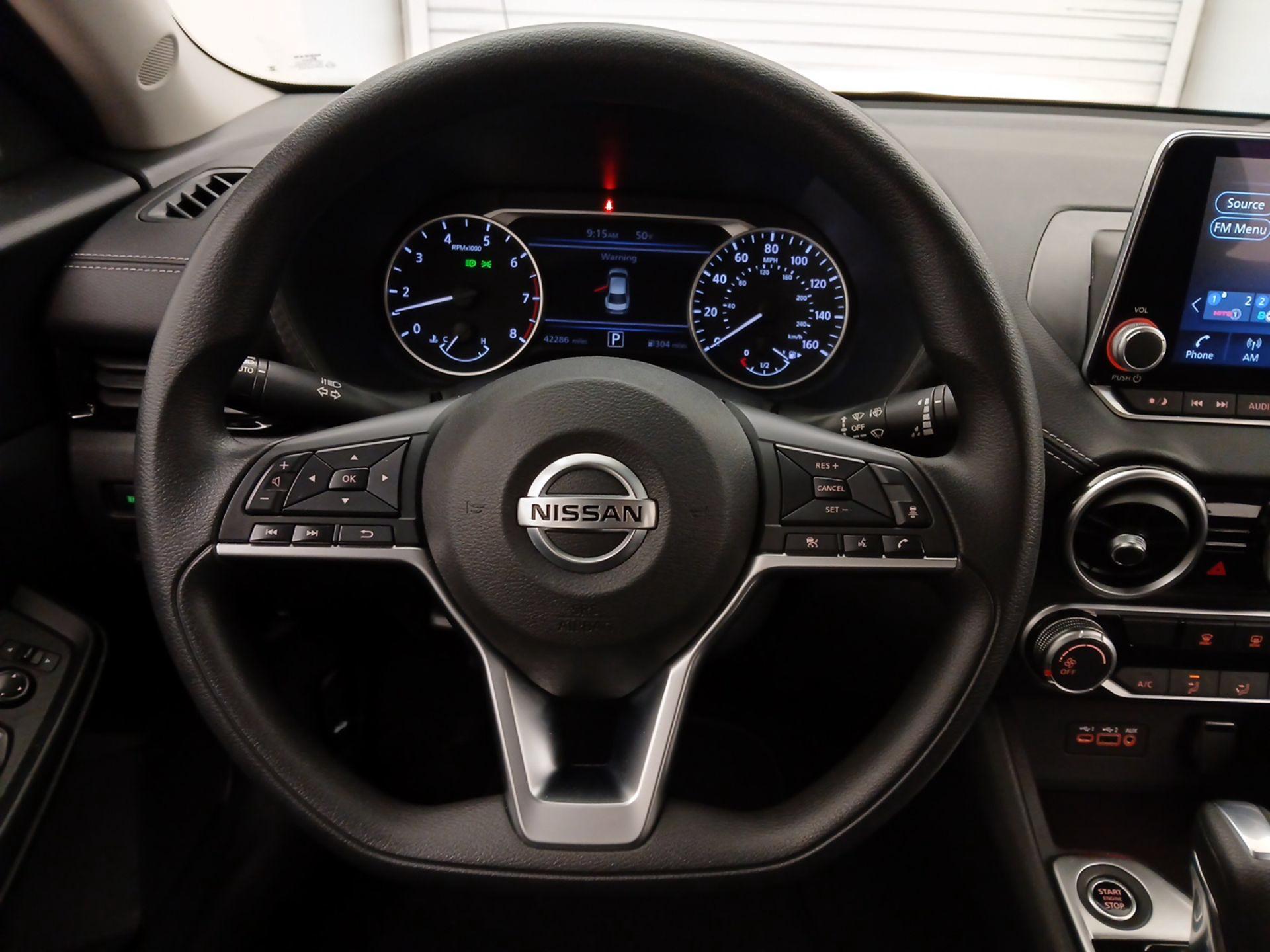 Thumbnail: 2023 Nissan Sentra - 10