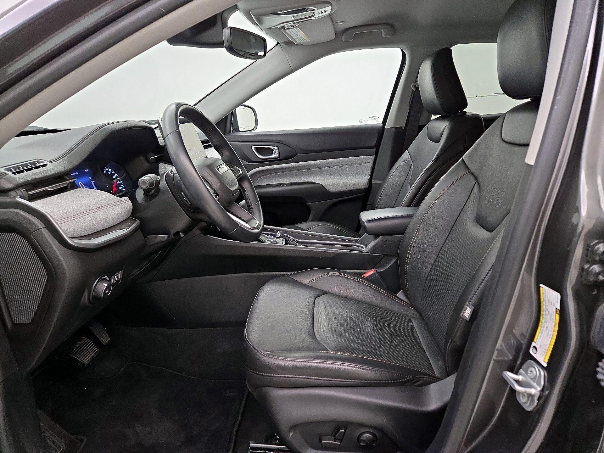 Thumbnail: 2022 Jeep Compass - 11