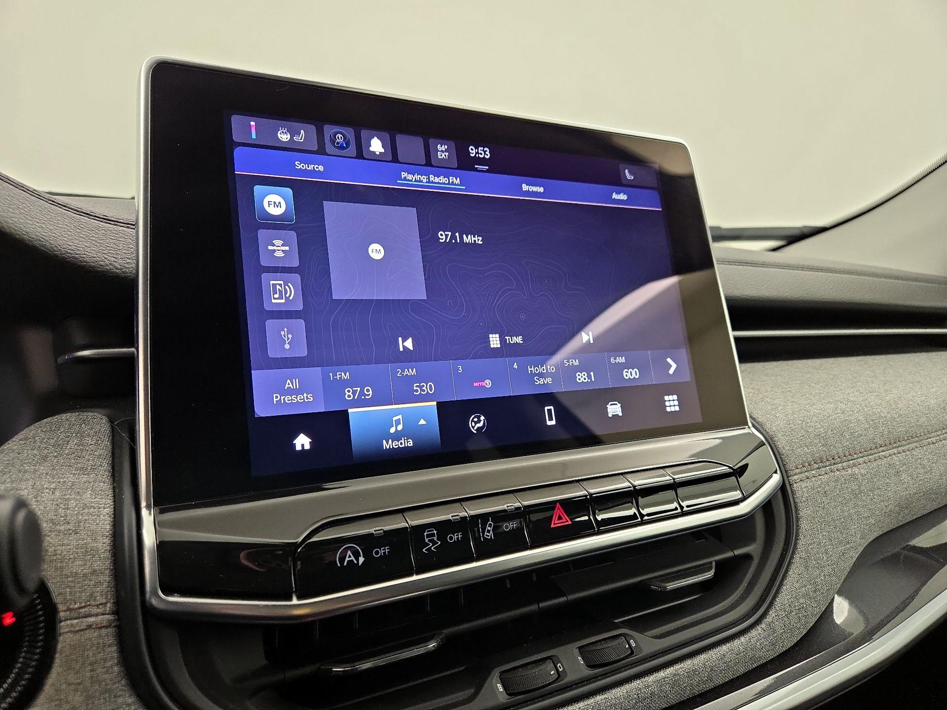 Thumbnail: 2022 Jeep Compass - 15