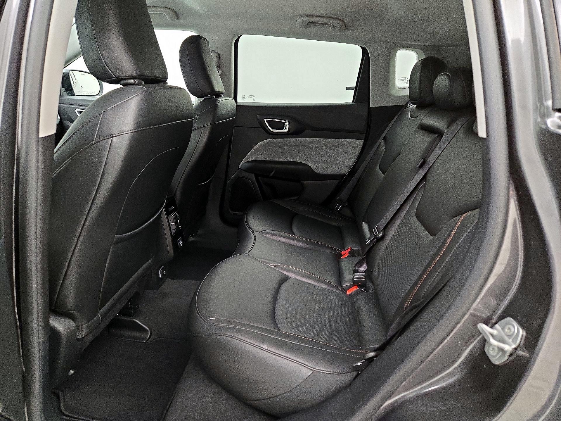 Thumbnail: 2022 Jeep Compass - 19