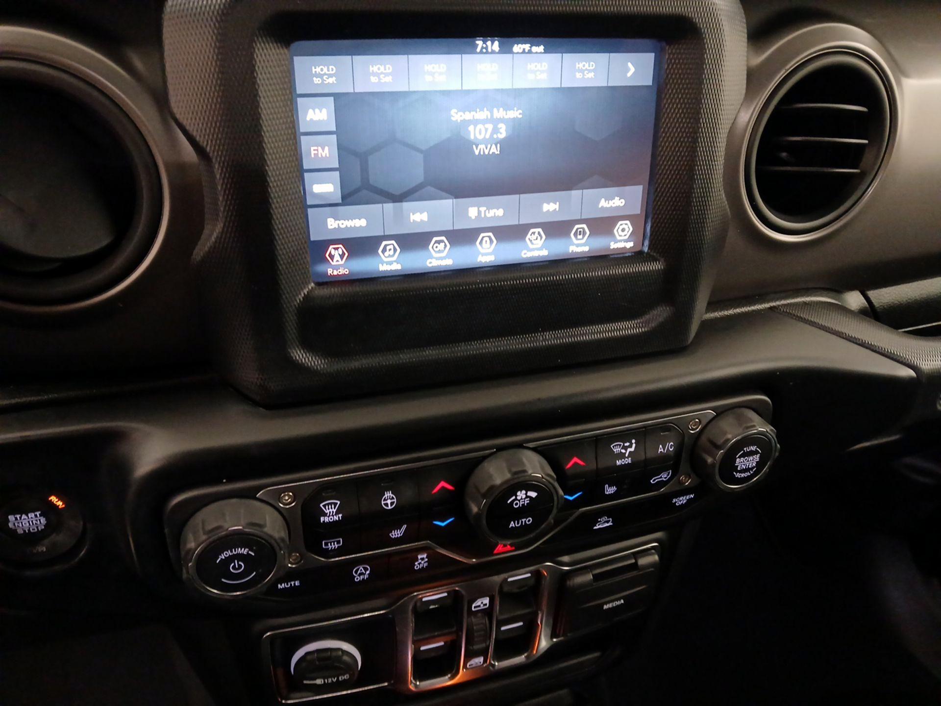 Thumbnail: 2022 Jeep Wrangler - 15