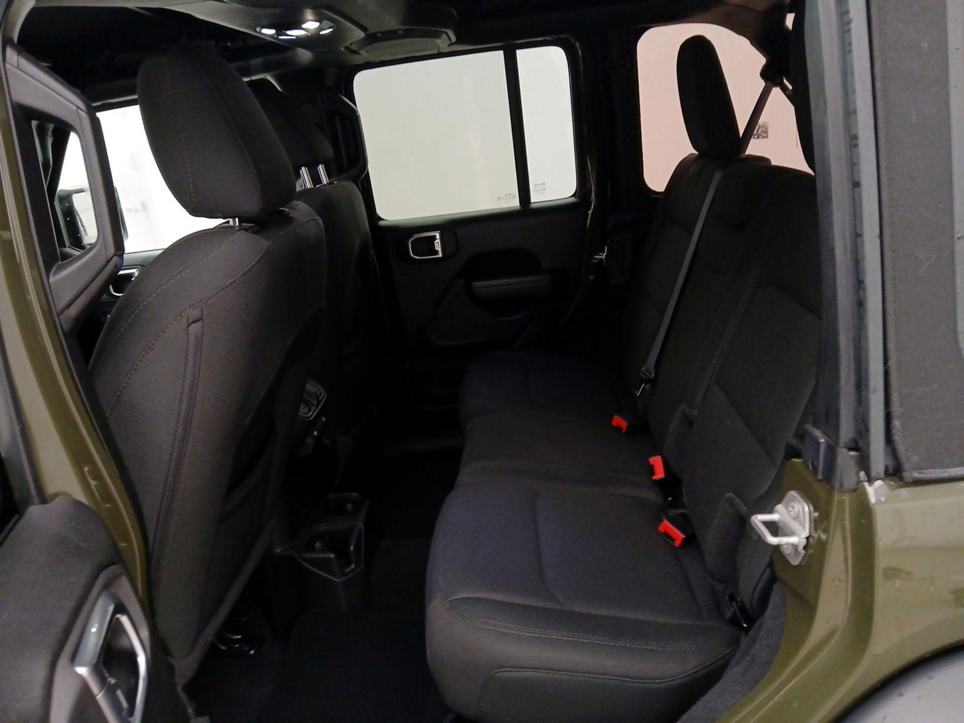 Thumbnail: 2022 Jeep Wrangler - 19