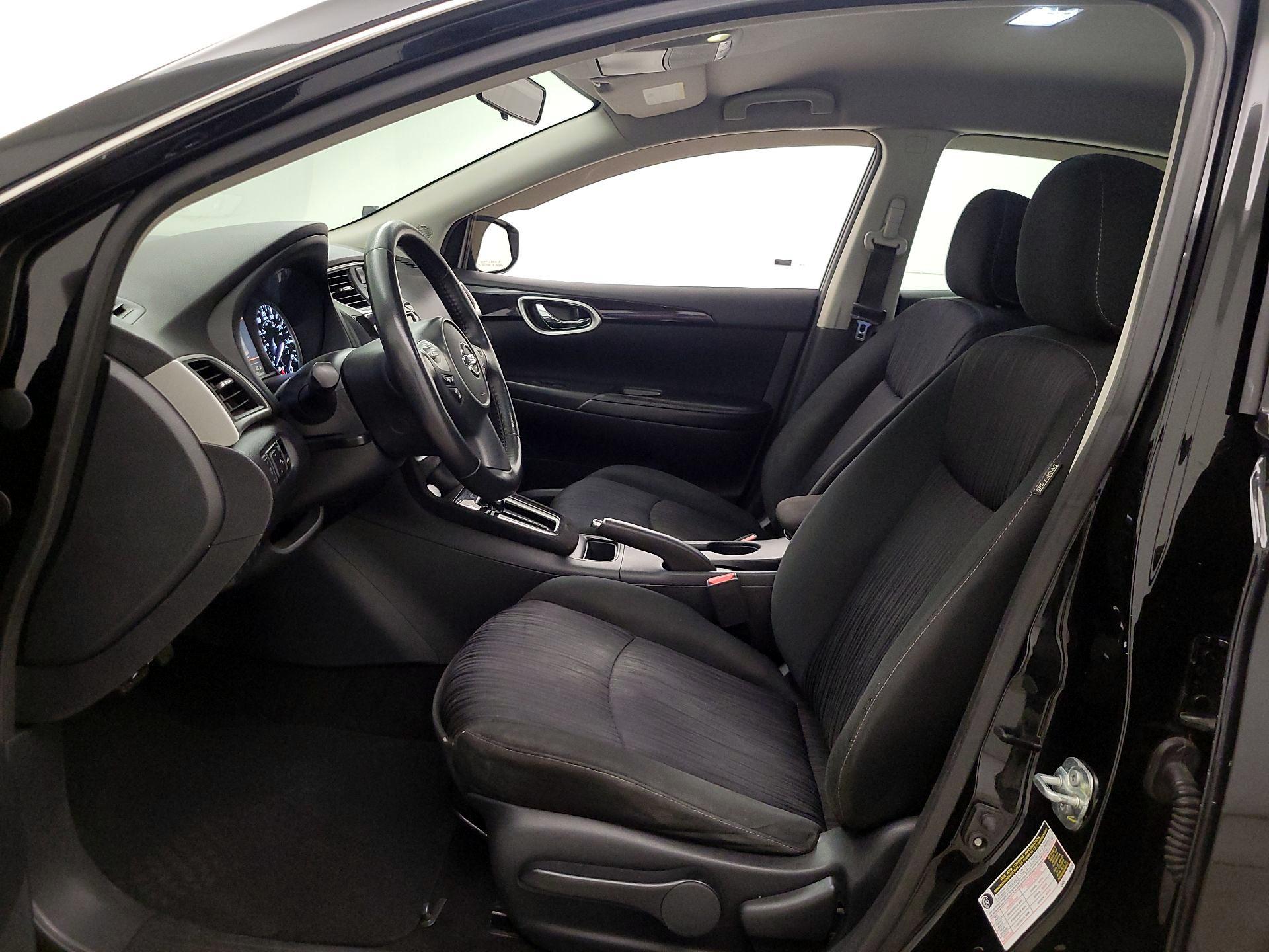 Thumbnail: 2019 Nissan Sentra - 11