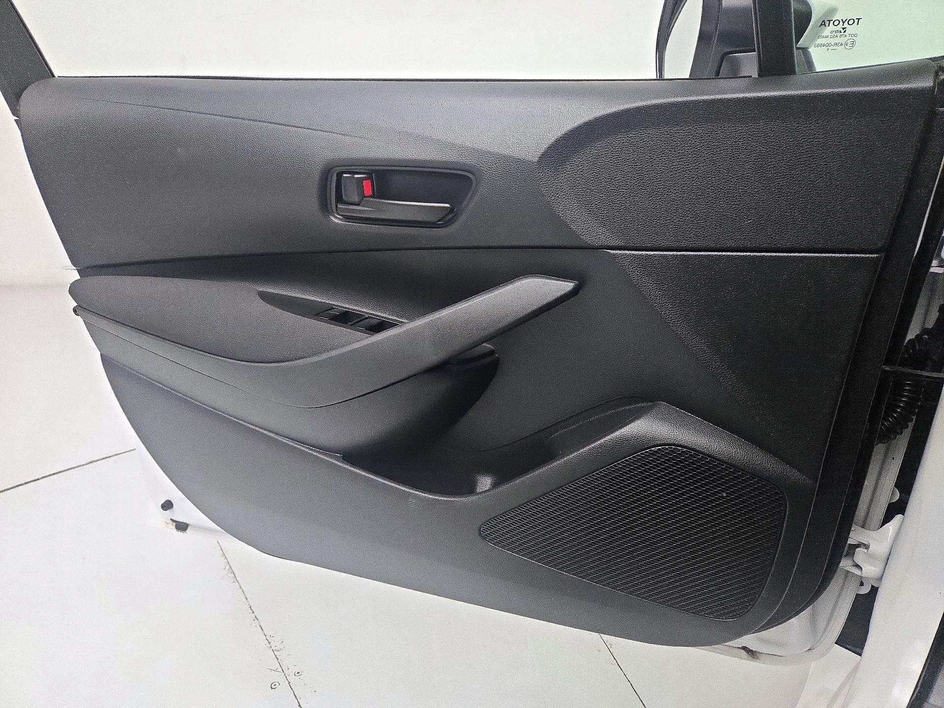 Thumbnail: 2025 Toyota Corolla - 12