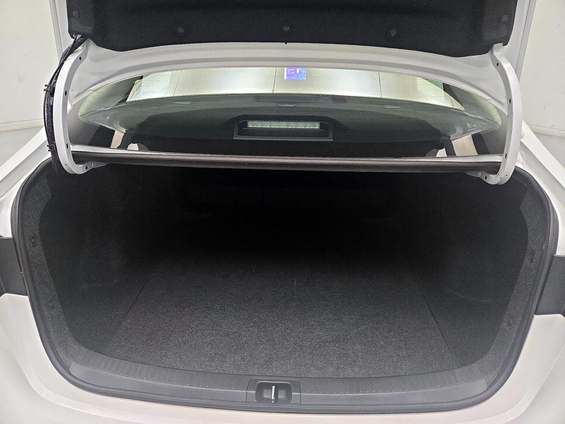 Thumbnail: 2025 Toyota Corolla - 19