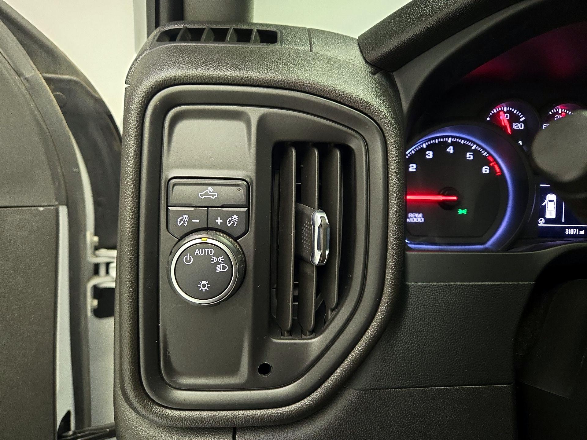 Thumbnail: 2022 Chevrolet Silverado 2500 - 11