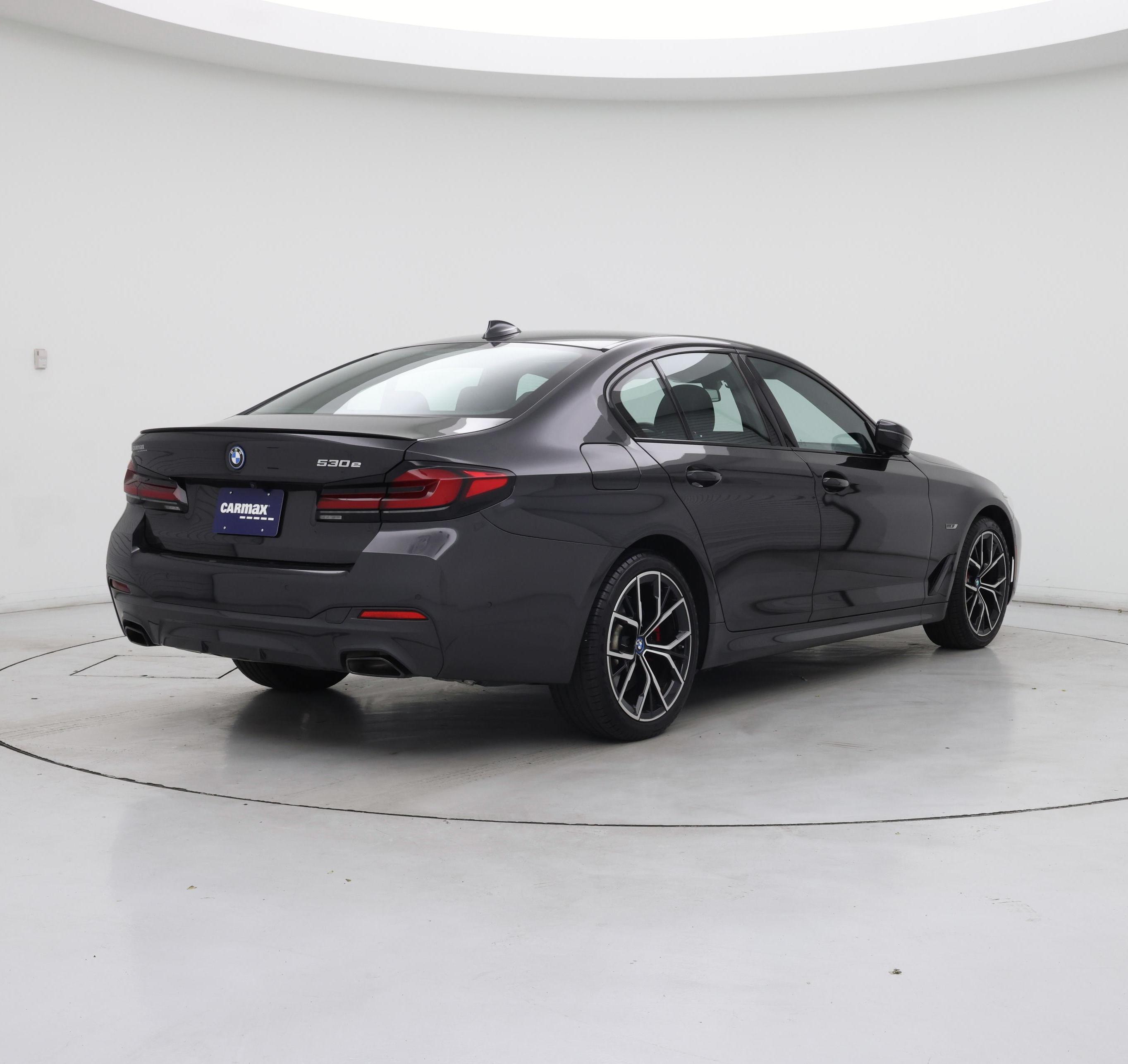 Thumbnail: 2023 BMW 5 Series - 8