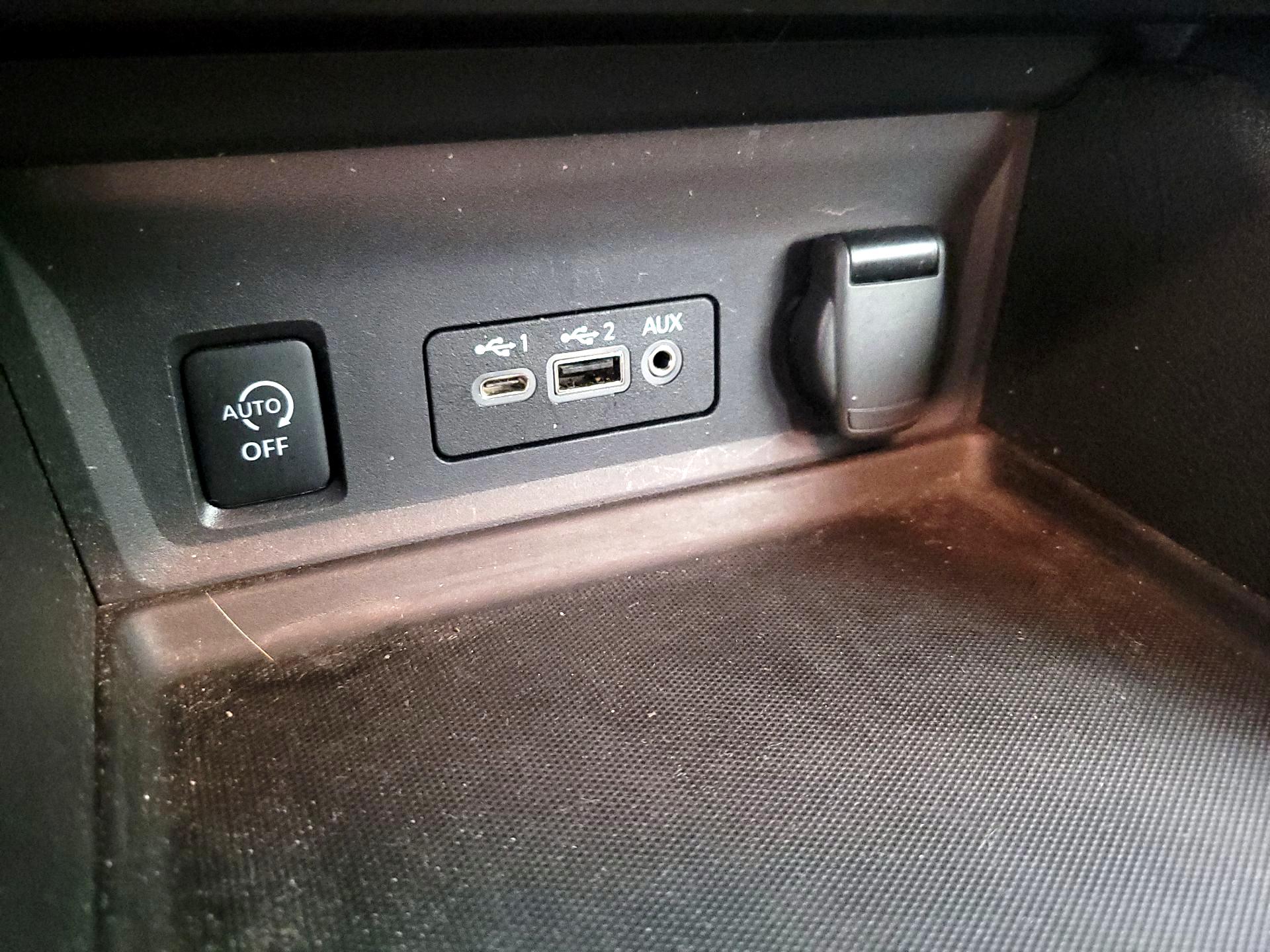 Thumbnail: 2024 Nissan Sentra - 18