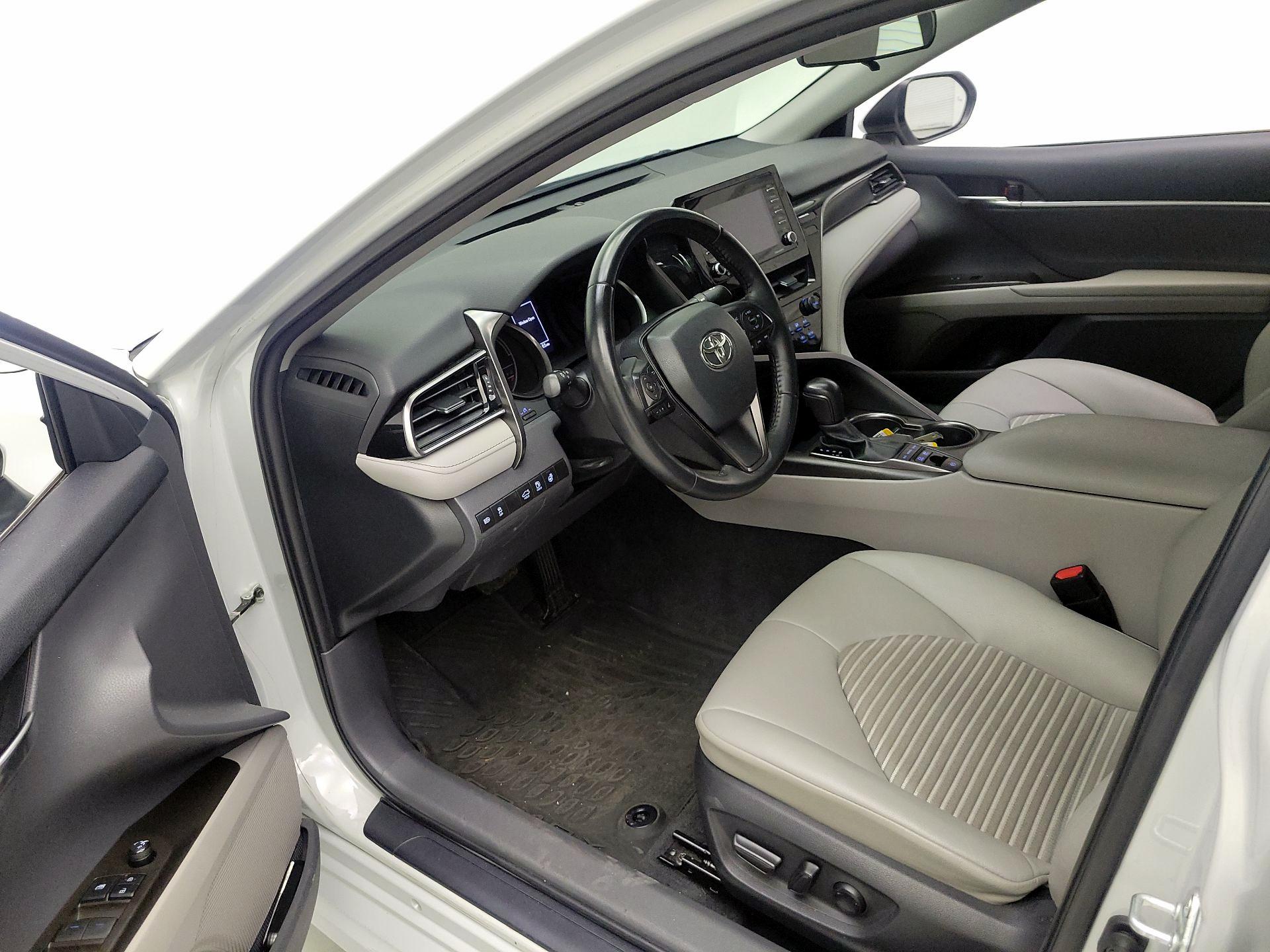 Thumbnail: 2022 Toyota Camry - 9